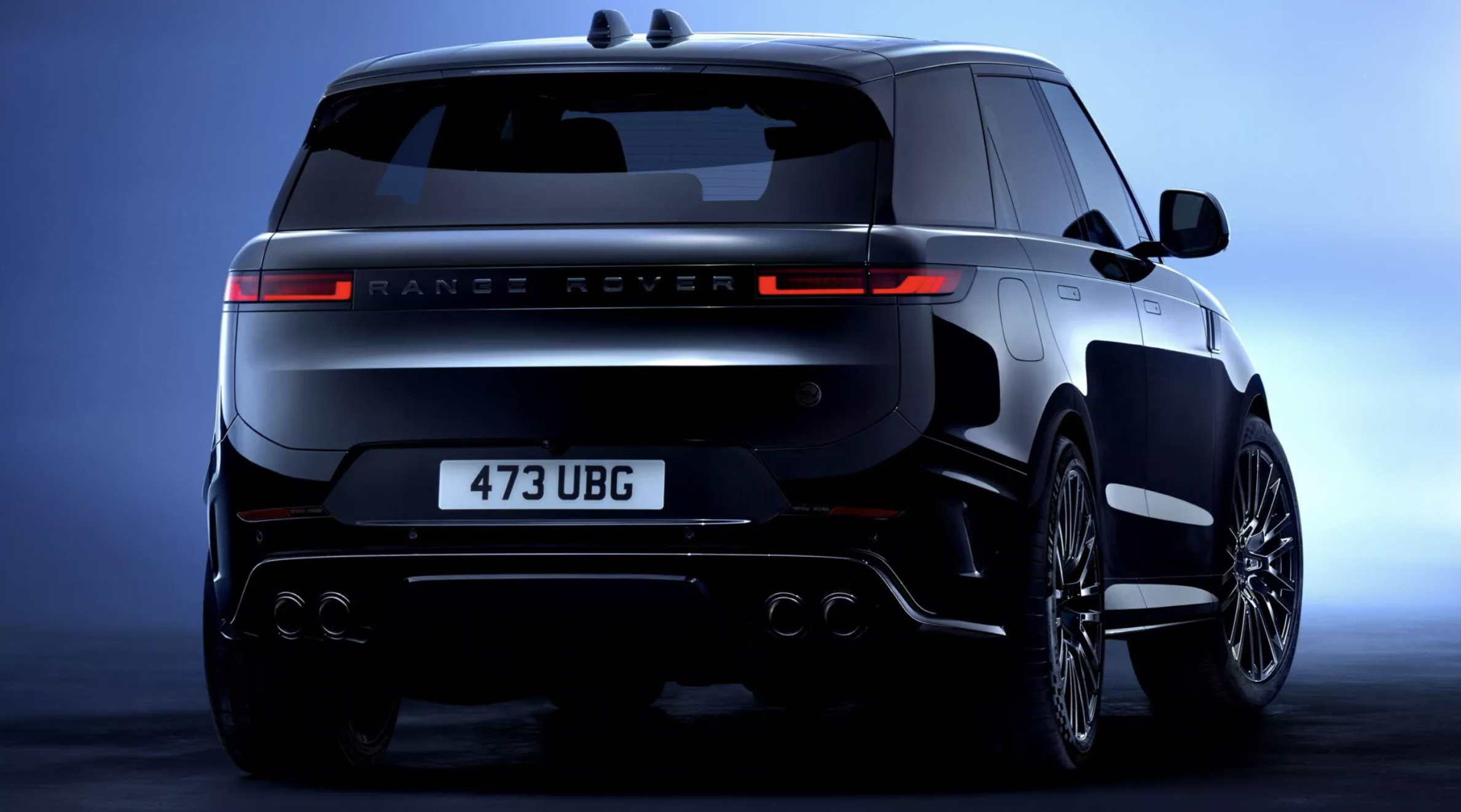 Land Rover готовит к дебюту убийственный новый Range Rover SV Black