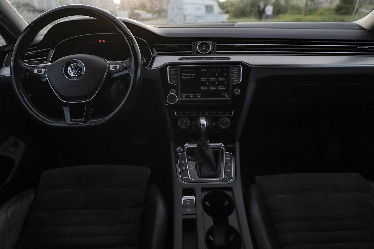 Volkswagen Passat, 2017г, передний привод, робот
