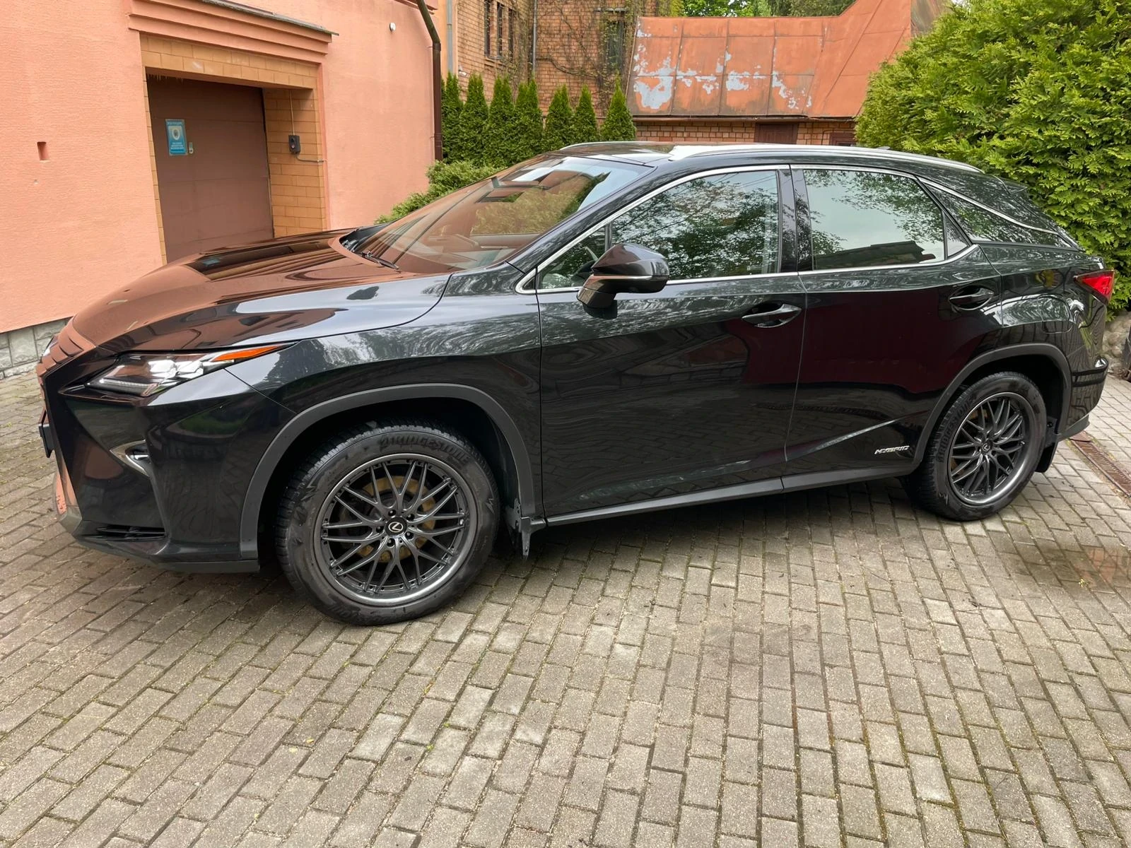 Lexus RX, 2017г, полный привод, вариатор