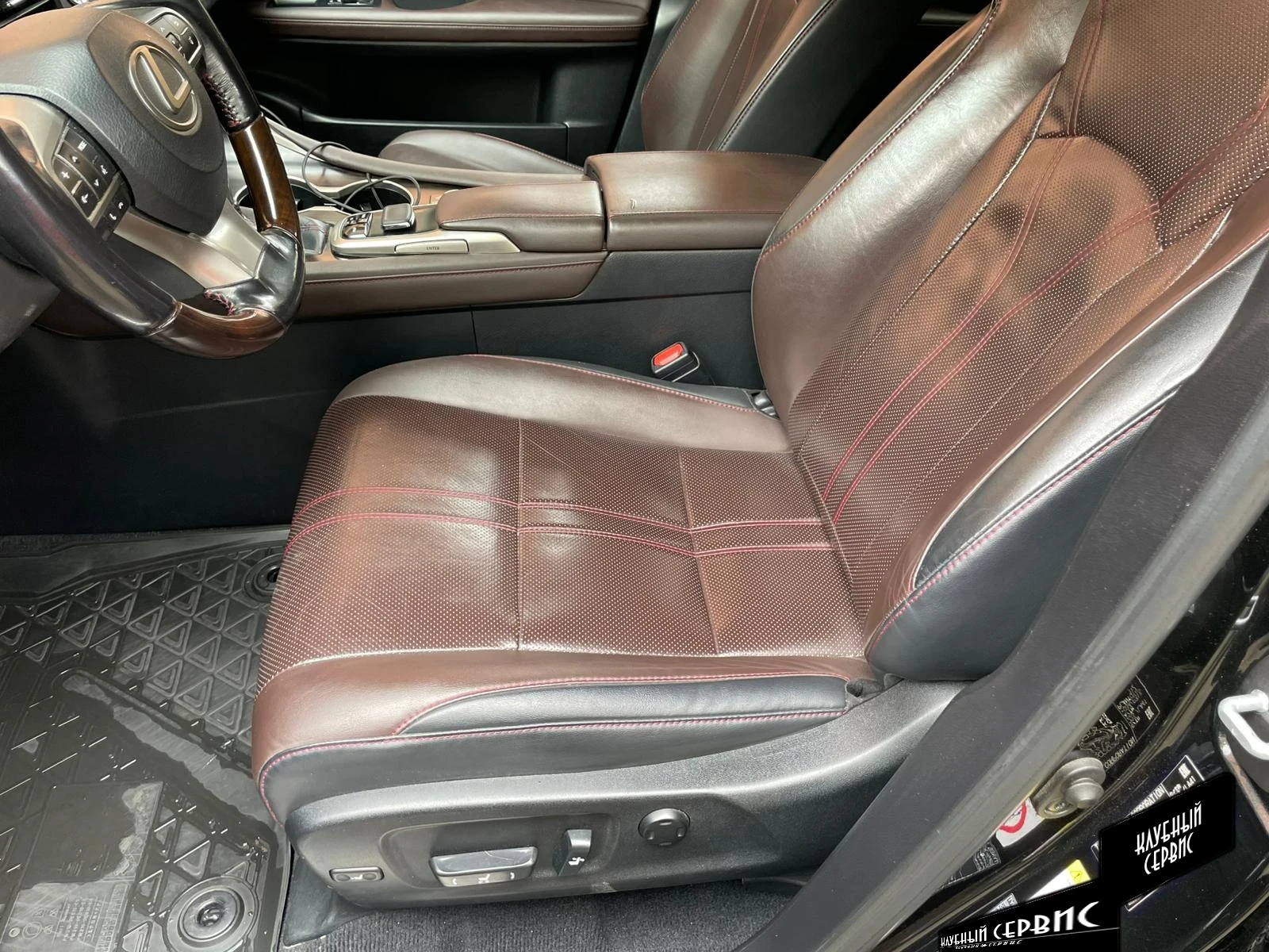 Lexus RX, 2017г, полный привод, вариатор