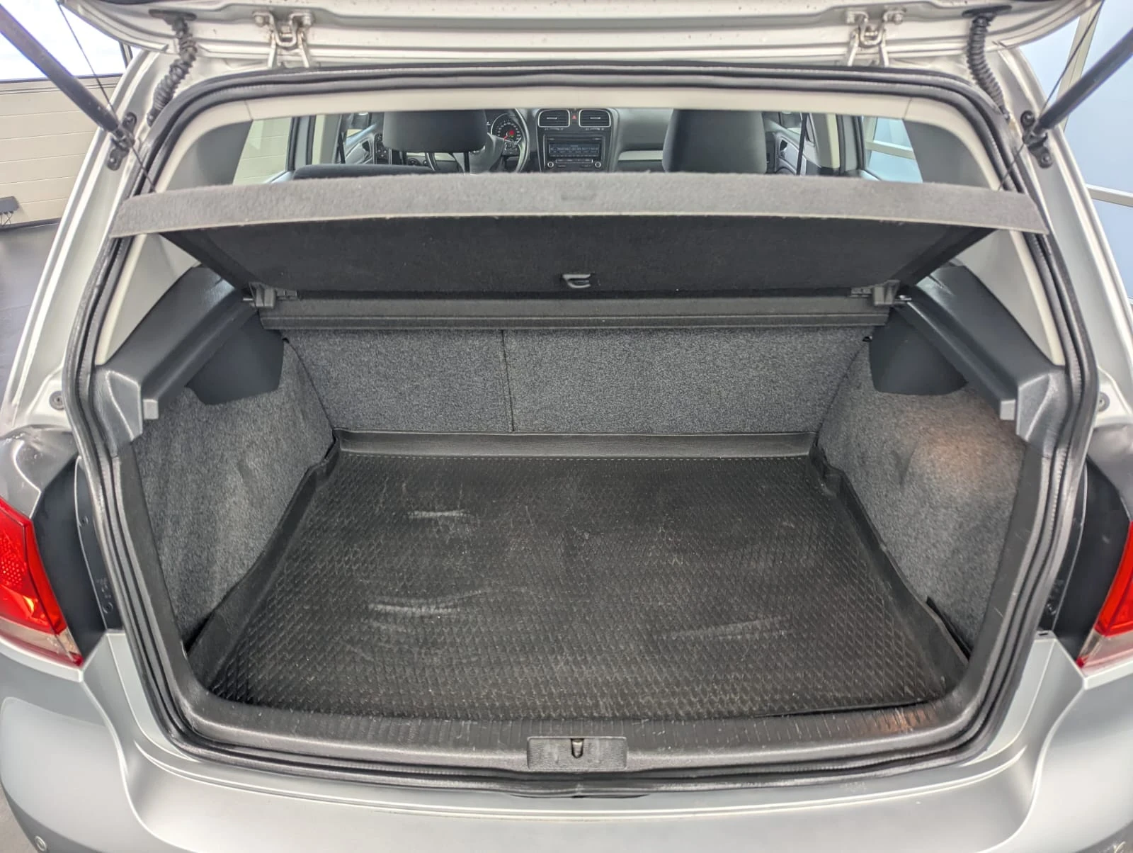 Volkswagen Golf, 2011г, передний привод, робот