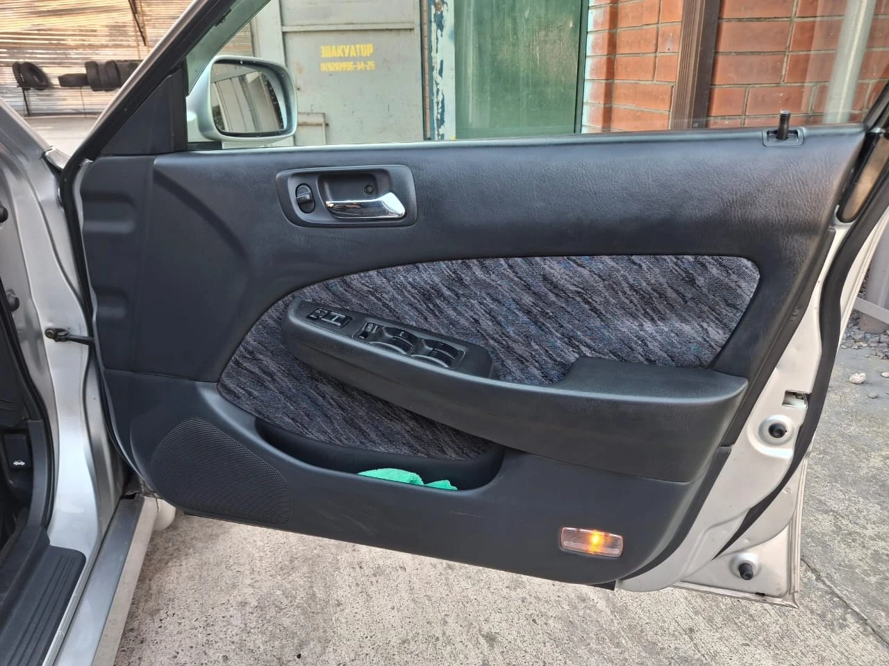 Isuzu Aska, 2001г, передний привод, автомат