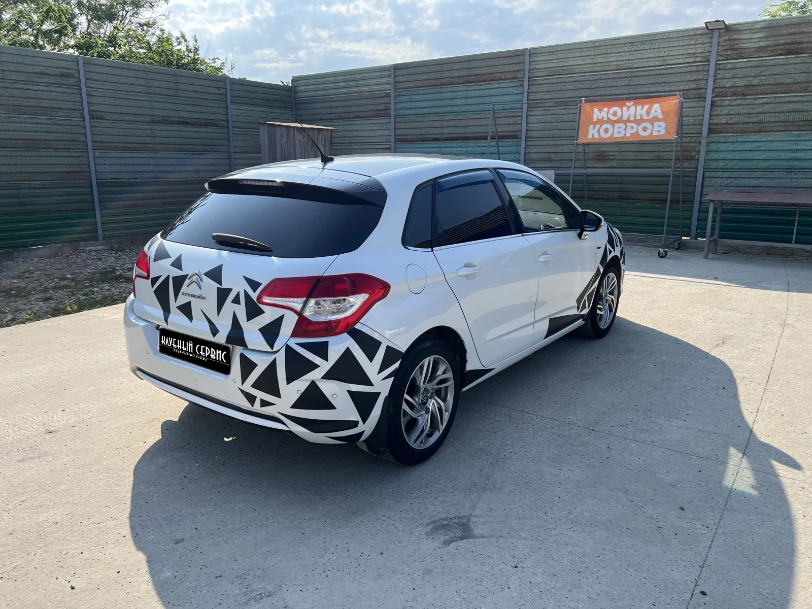 Citroen C4, 2012г, передний привод, автомат