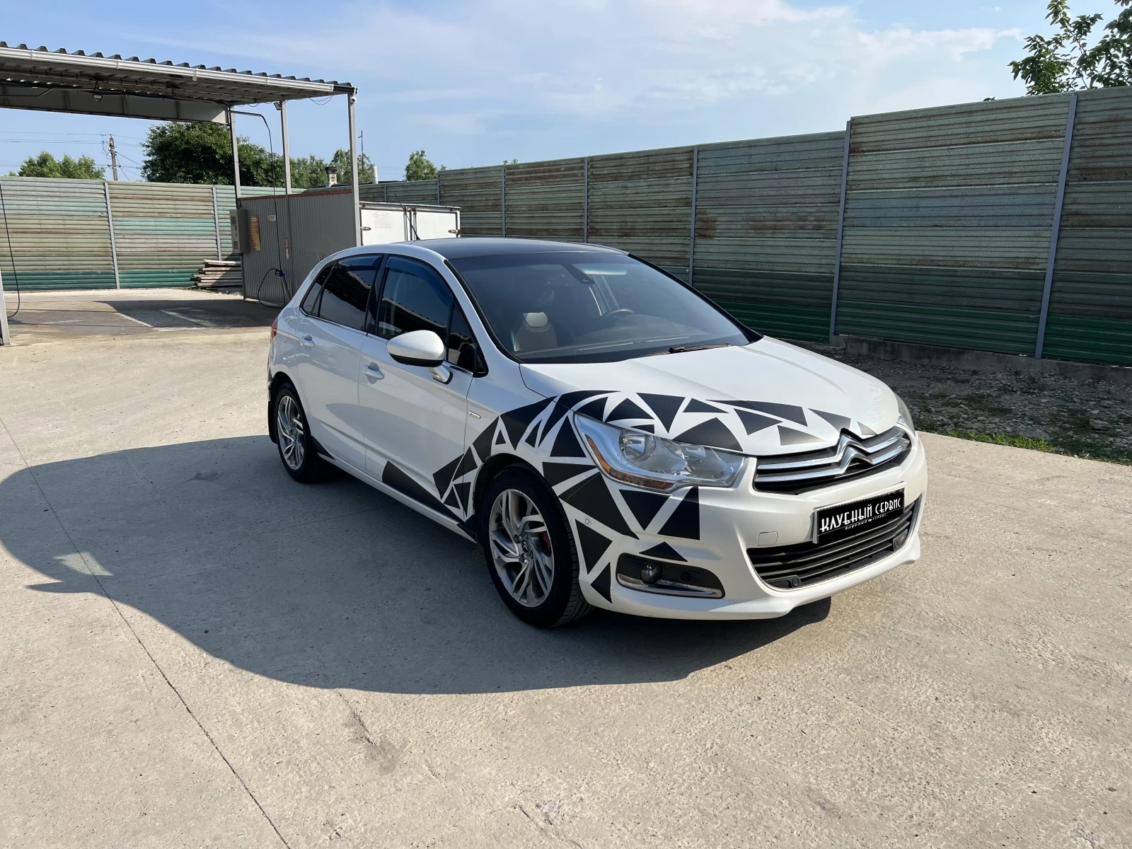Citroen C4, 2012г, передний привод, автомат