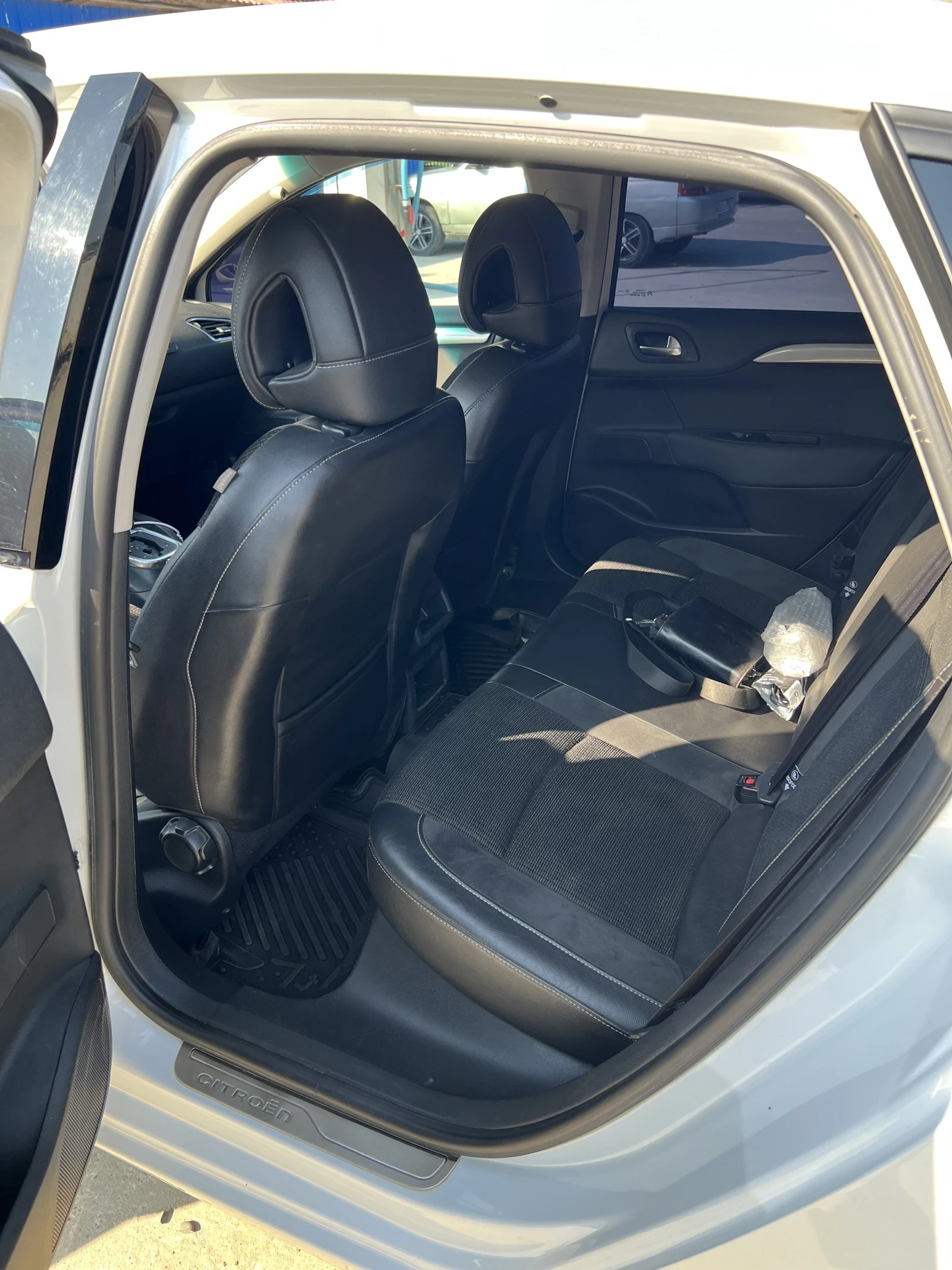 Citroen C4, 2012г, передний привод, автомат