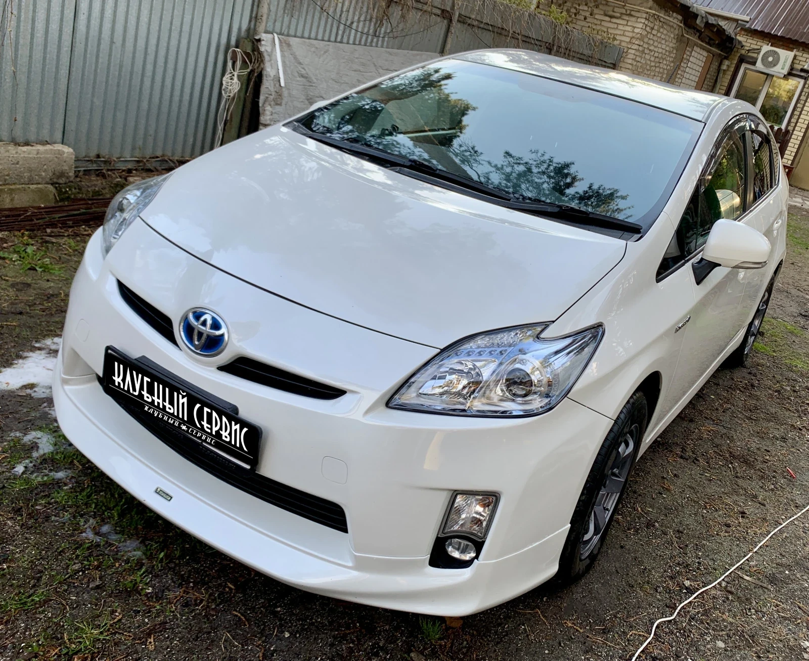 Toyota Prius, 2010г, передний привод, автомат