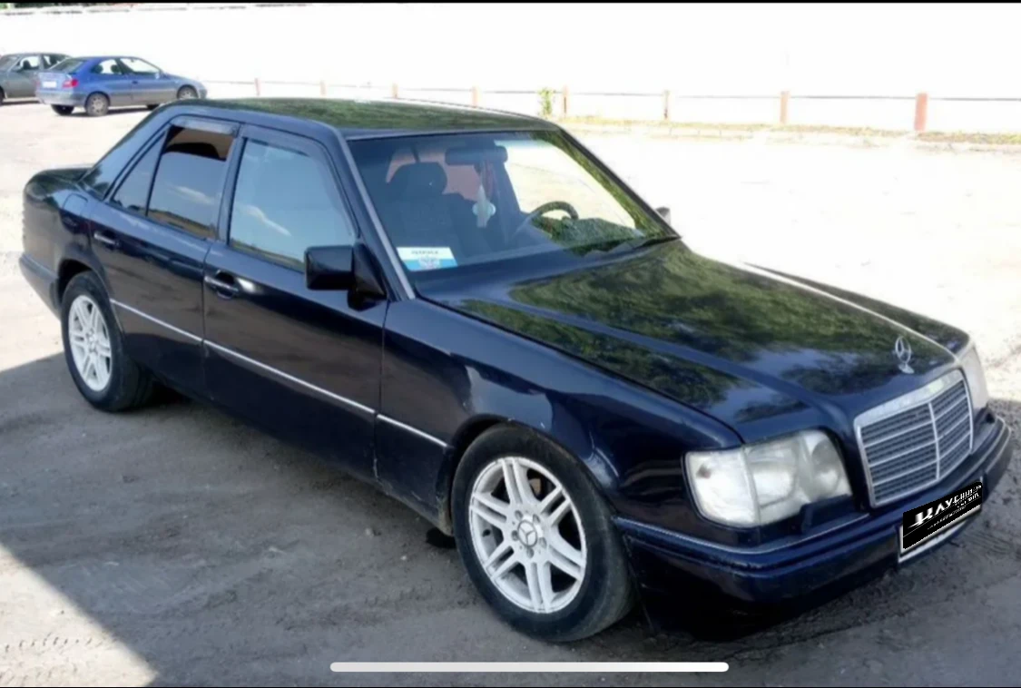 Mercedes-Benz E-Класс, 1994г, задний привод, механика