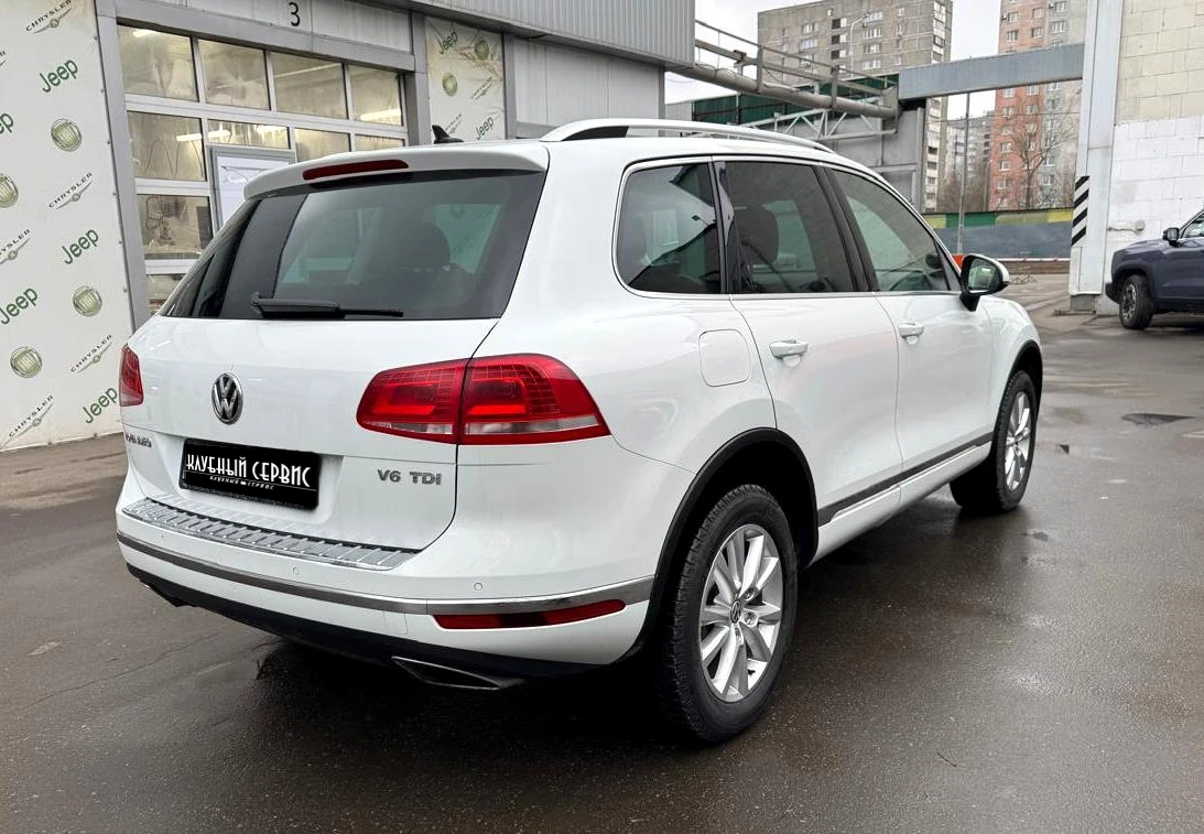 Volkswagen Touareg, 2017г, полный привод, автомат