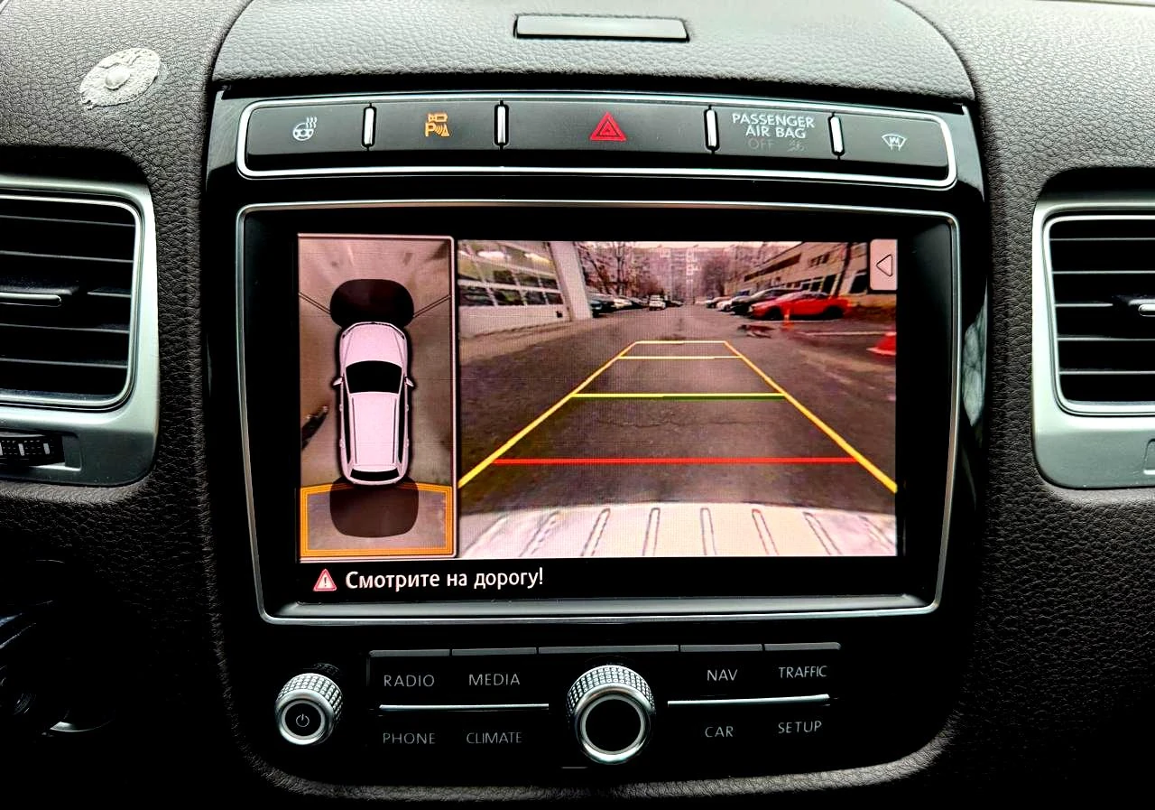 Volkswagen Touareg, 2017г, полный привод, автомат