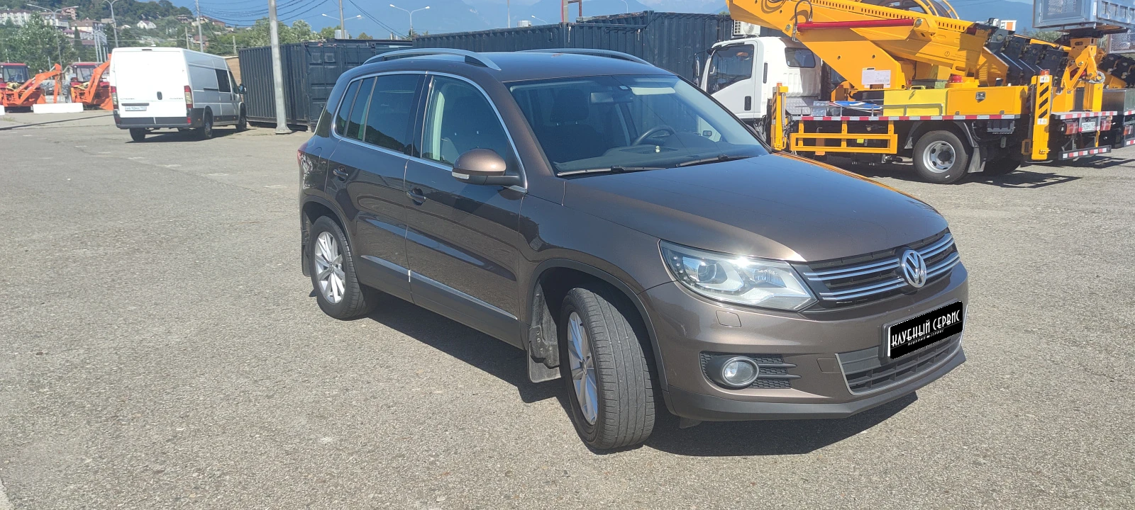 Volkswagen Tiguan, 2014г, передний привод, робот