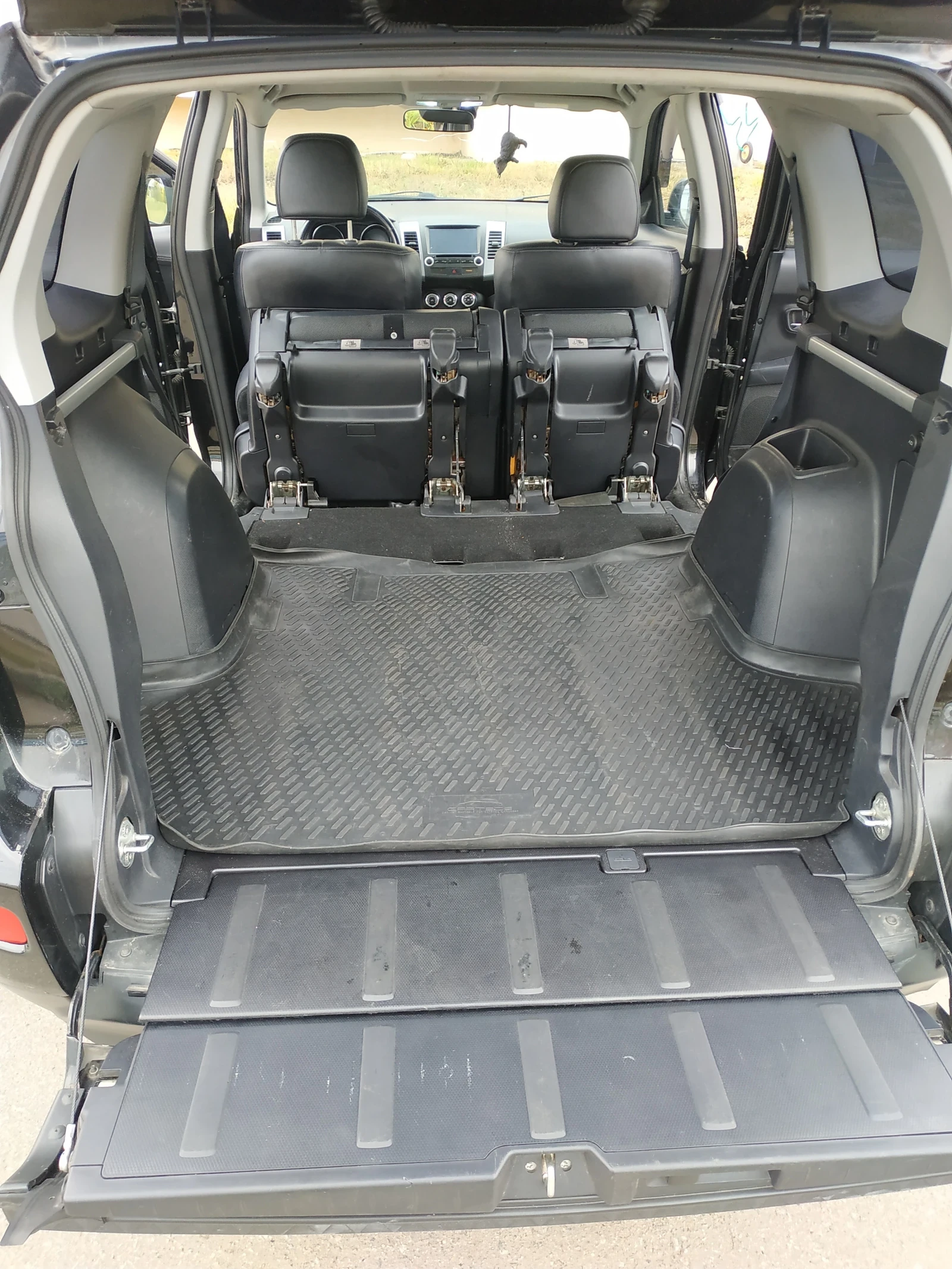 Citroen C-Crosser, 2010г, полный привод, робот