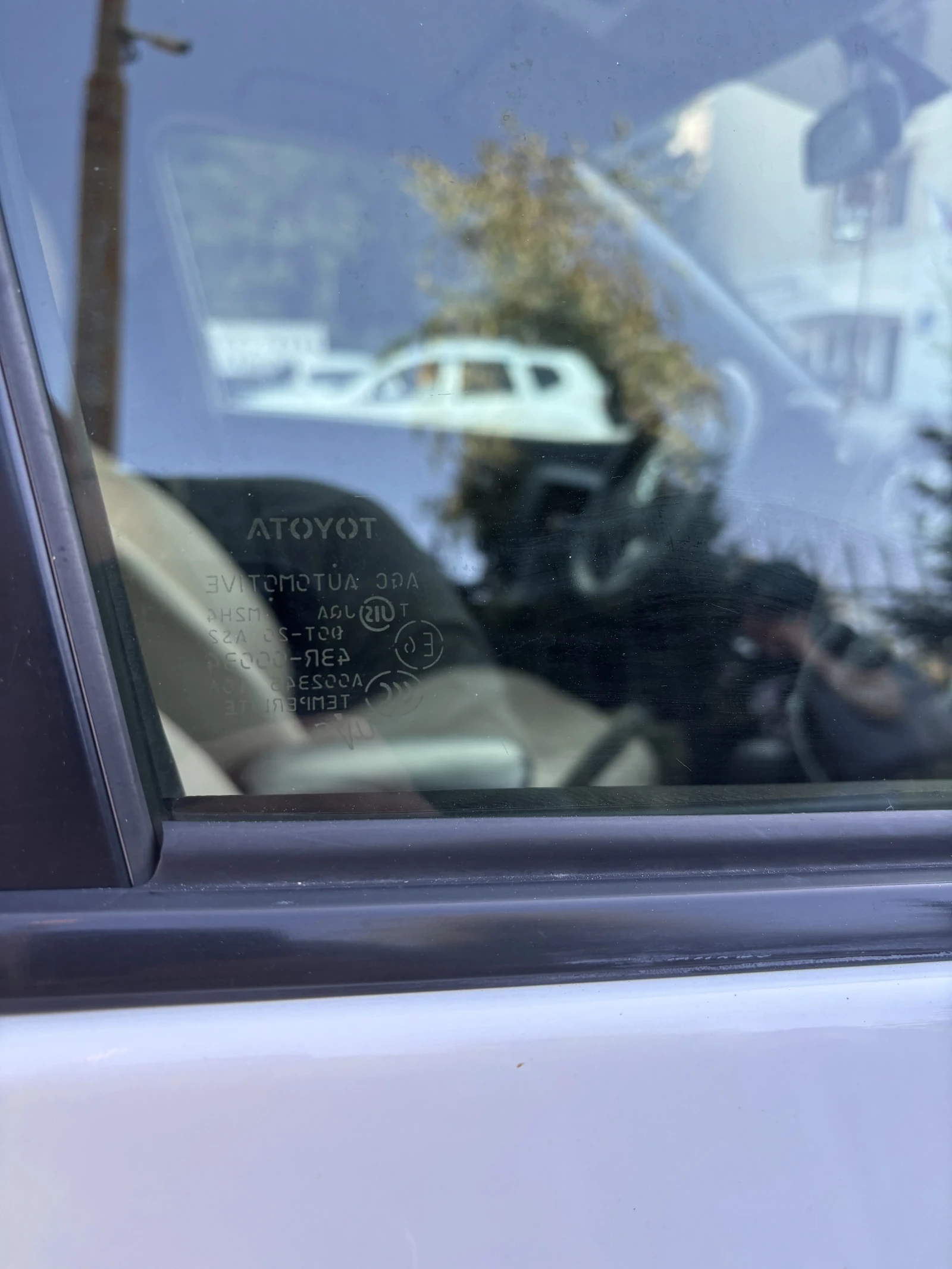 Toyota RAV4, 2012г, полный привод, вариатор