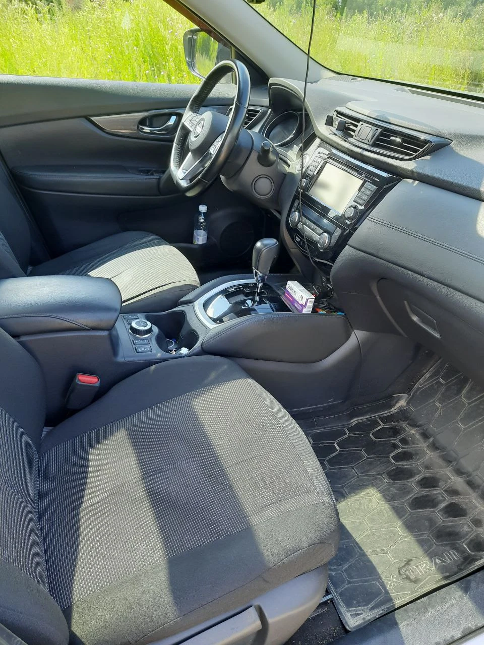 Nissan X-Trail, 2018г, передний привод, вариатор