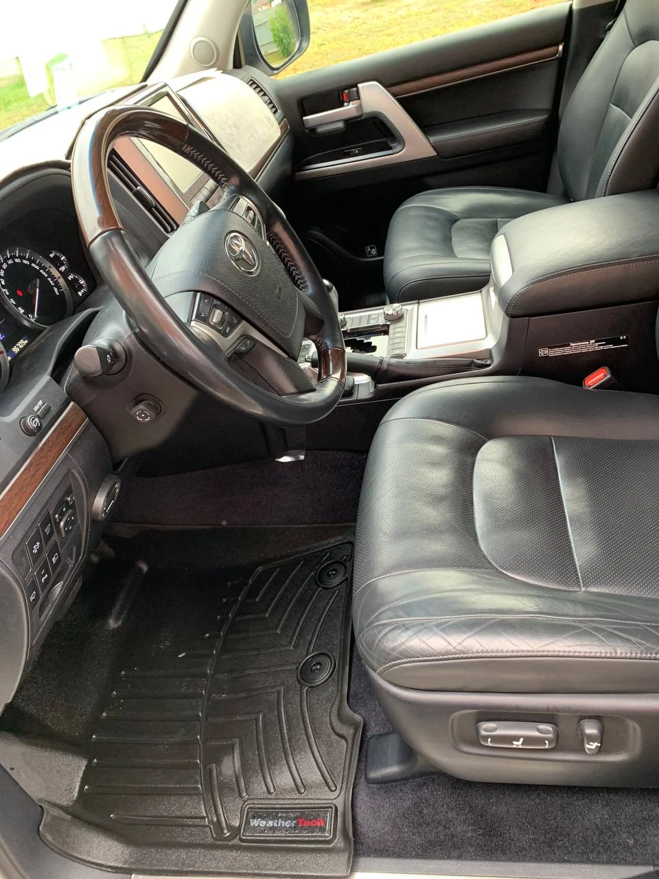 Toyota Land Cruiser, 2016г, полный привод, автомат