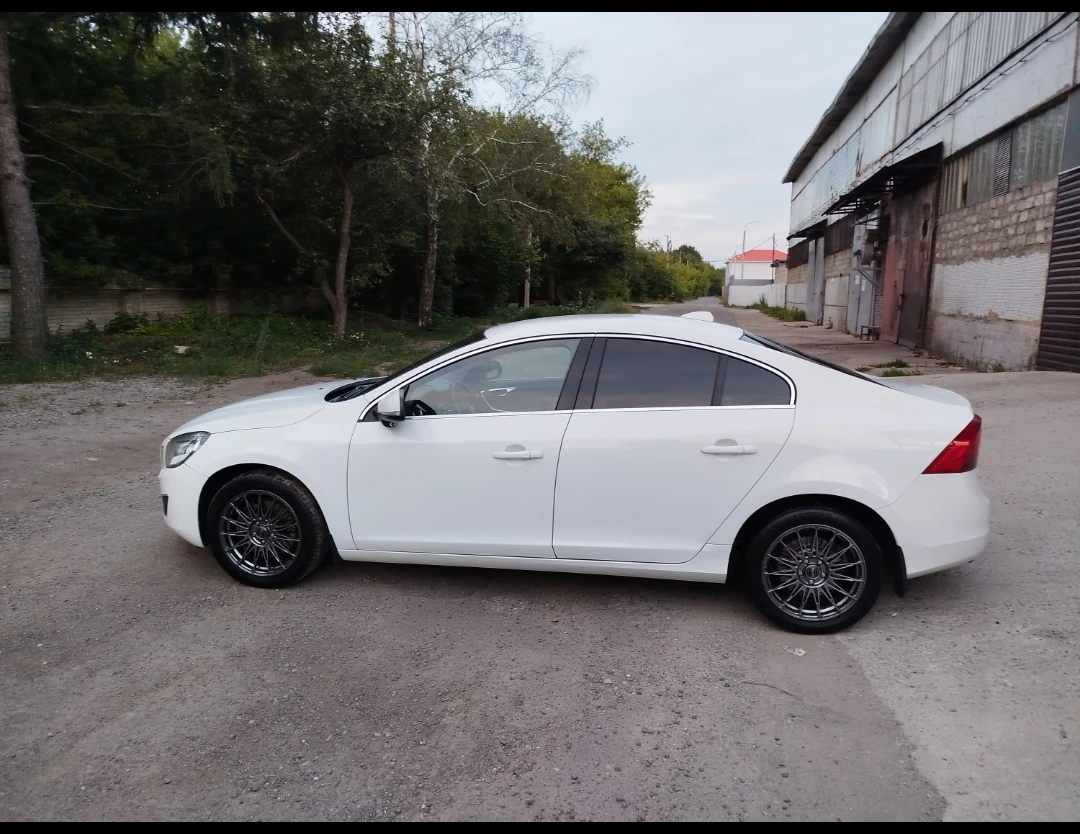 Volvo S60, 2012г, передний привод, автомат