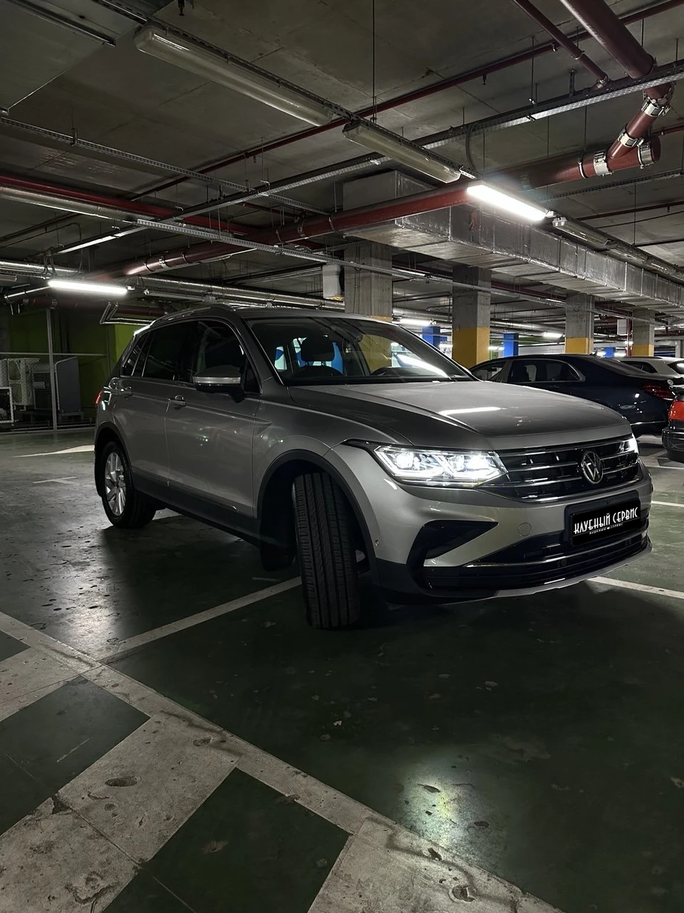 Volkswagen Tiguan, 2021г, полный привод, робот