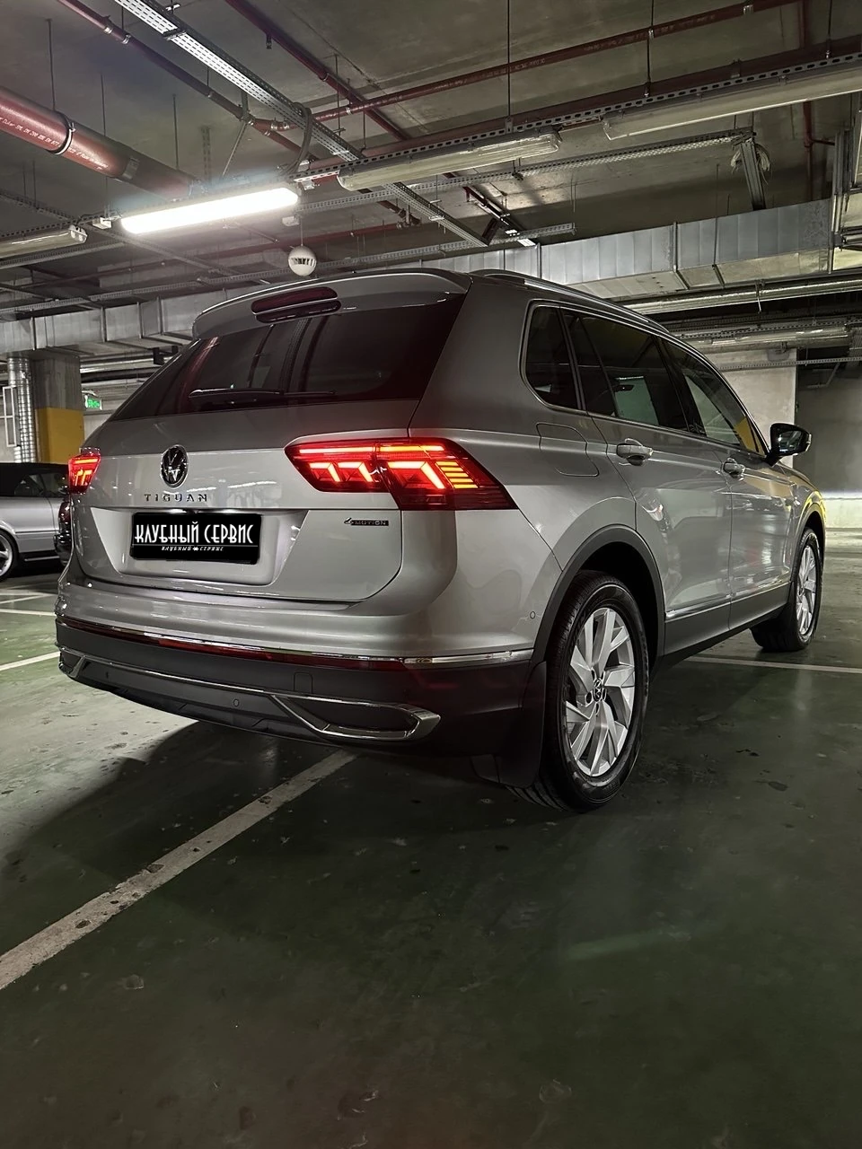 Volkswagen Tiguan, 2021г, полный привод, робот