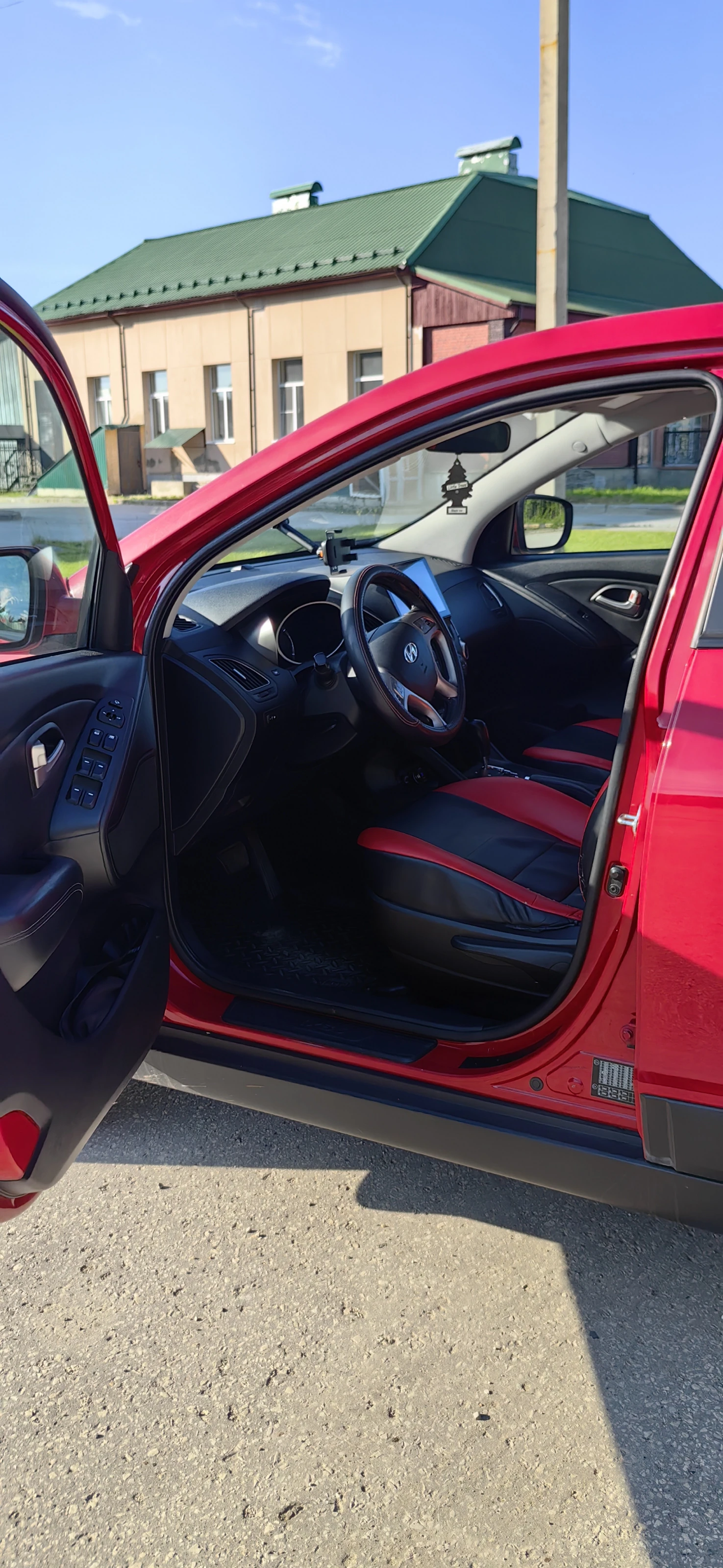 Hyundai ix35, 2012г, передний привод, автомат