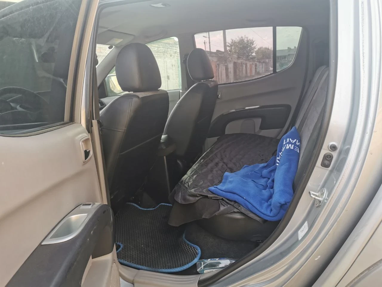 Mitsubishi L200, 2011г, полный привод, автомат