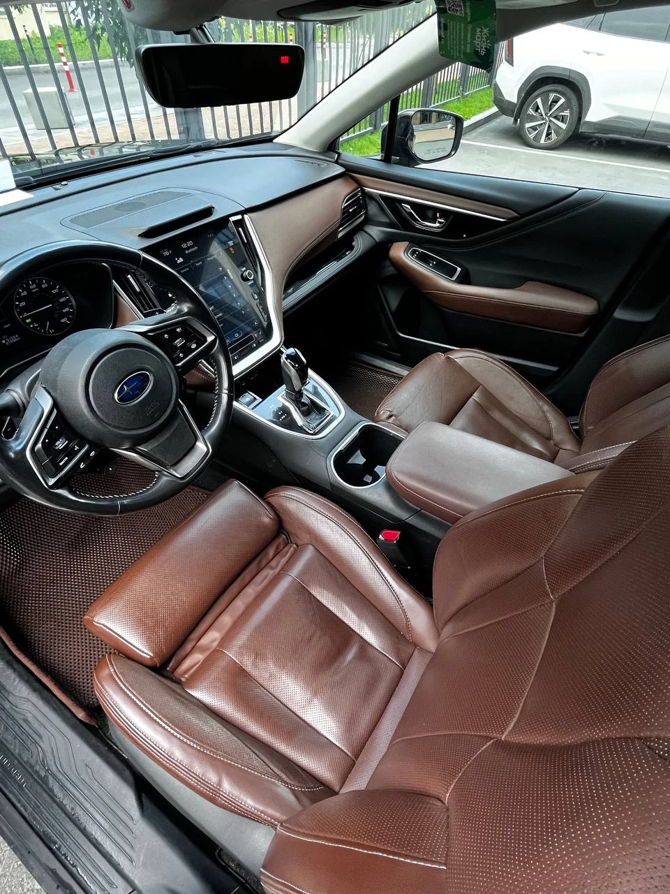 Subaru Outback, 2020г, полный привод, вариатор