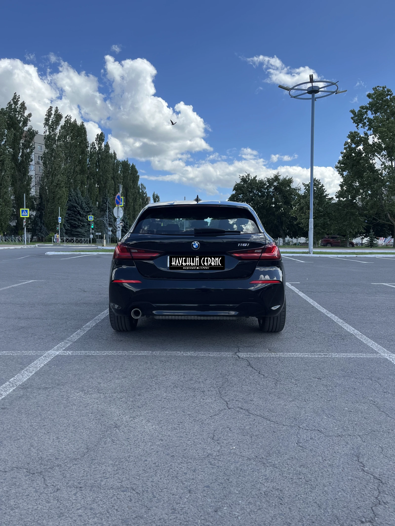 BMW 1 серии, 2020г, передний привод, механика