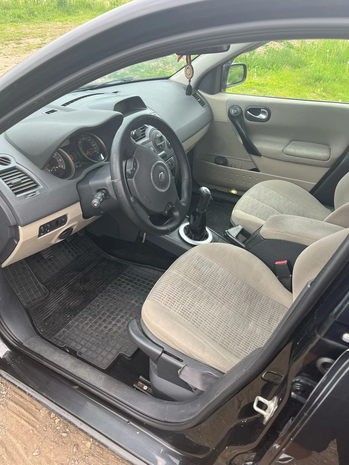 Renault Megane, 2006г, передний привод, механика