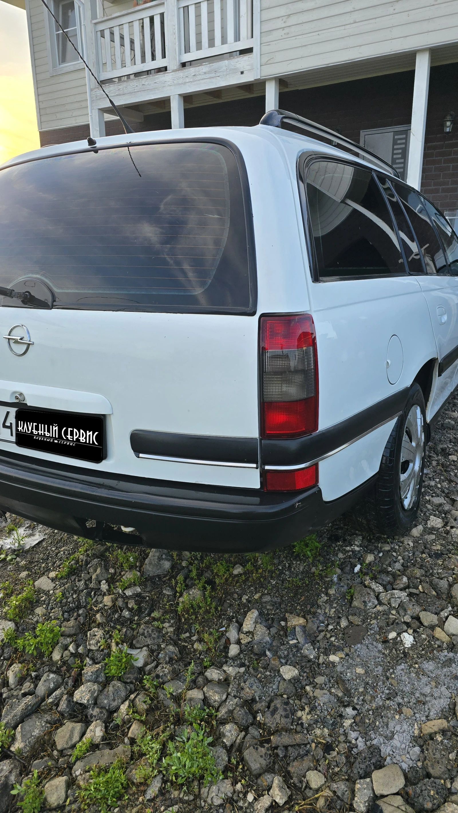 Opel Omega, 1998г, задний привод, механика