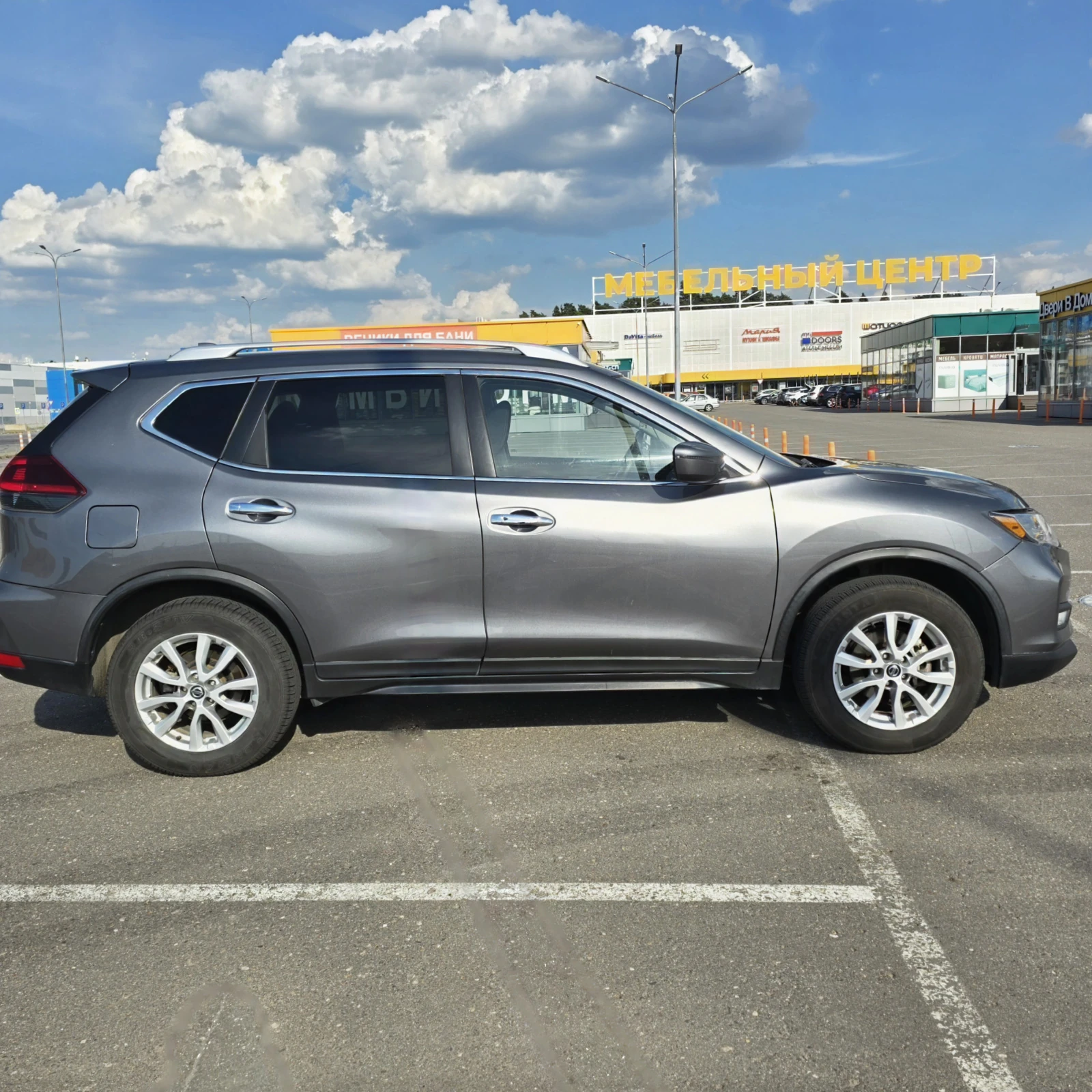 Nissan Rogue, 2019г, полный привод, вариатор