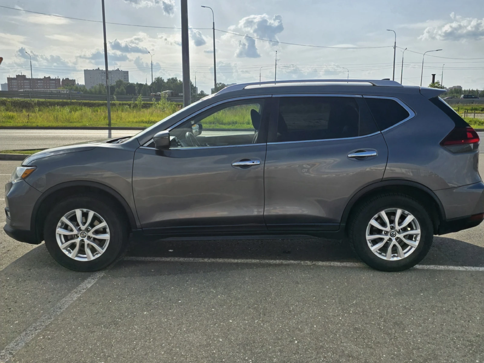 Nissan Rogue, 2019г, полный привод, вариатор