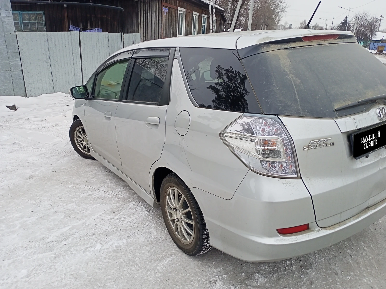 Honda Fit Shuttle, 2012г, передний привод, вариатор
