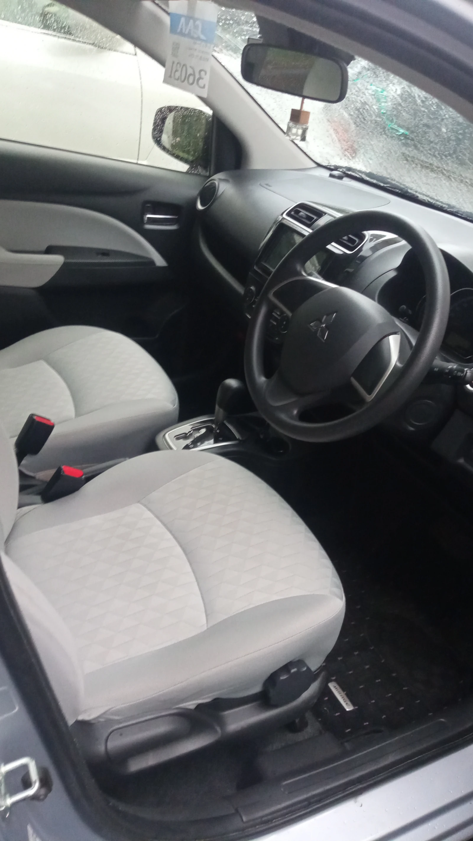 Mitsubishi Mirage, 2020г, передний привод, вариатор