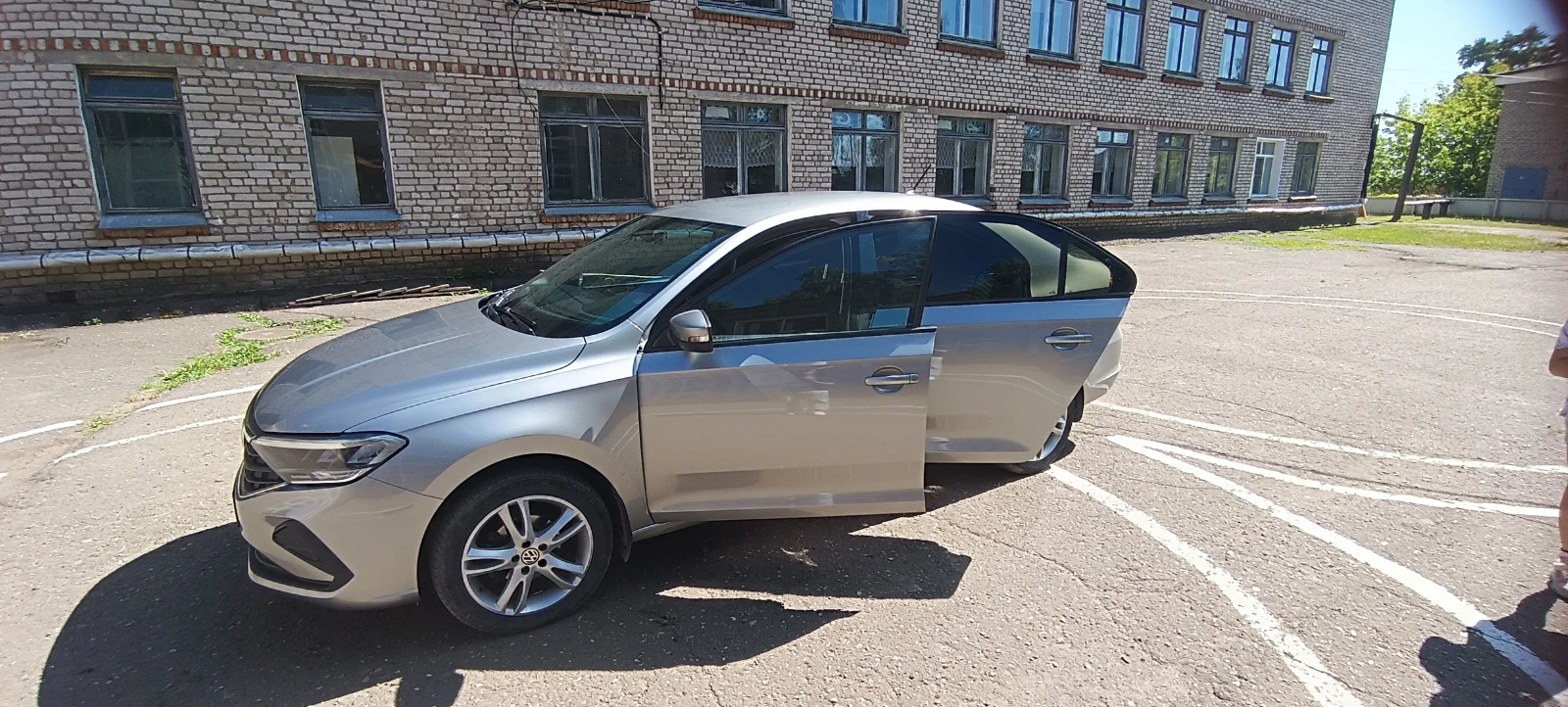 Volkswagen Polo, 2020г, передний привод, механика