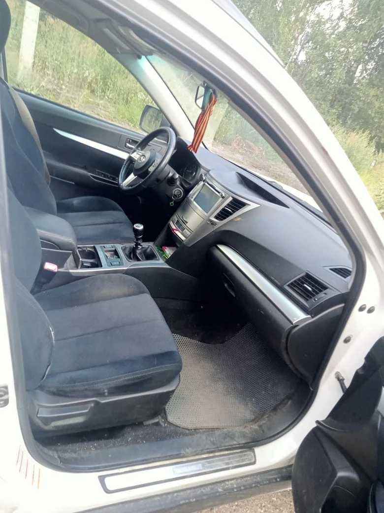 Subaru Outback, 2010г, полный привод, механика