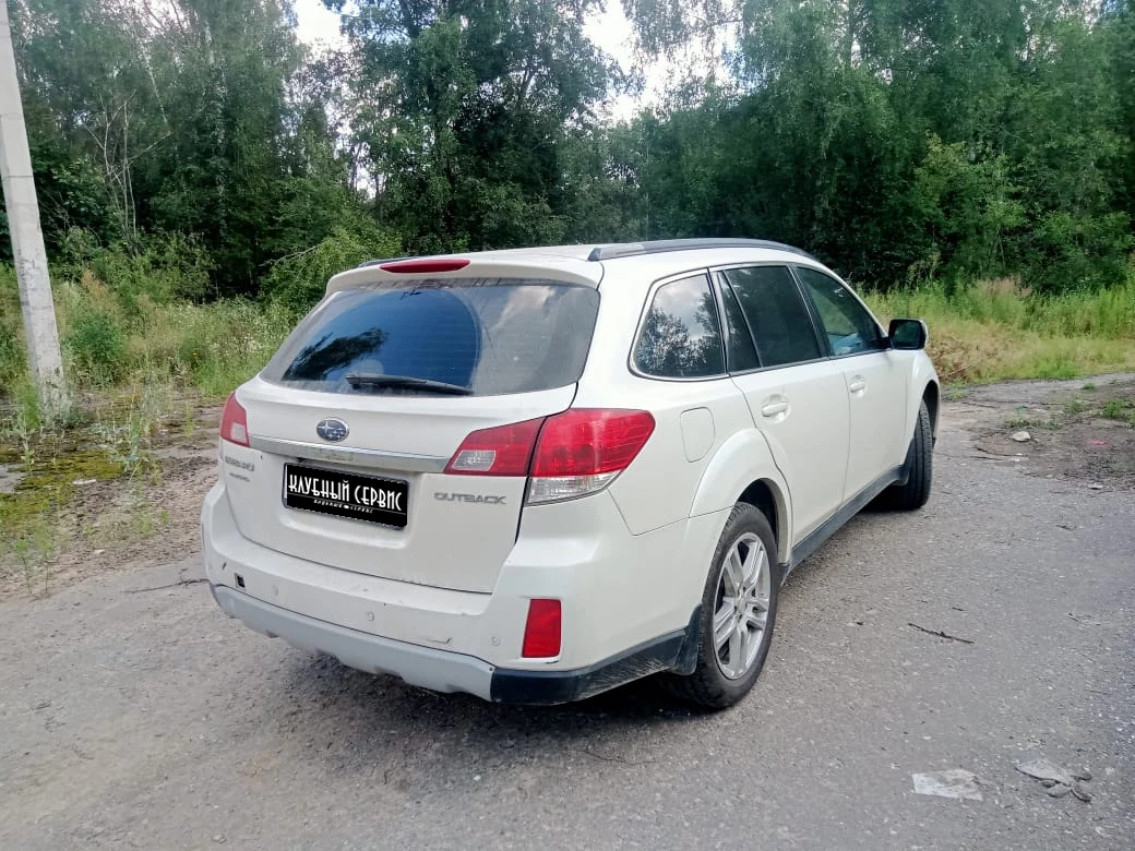 Subaru Outback, 2010г, полный привод, механика