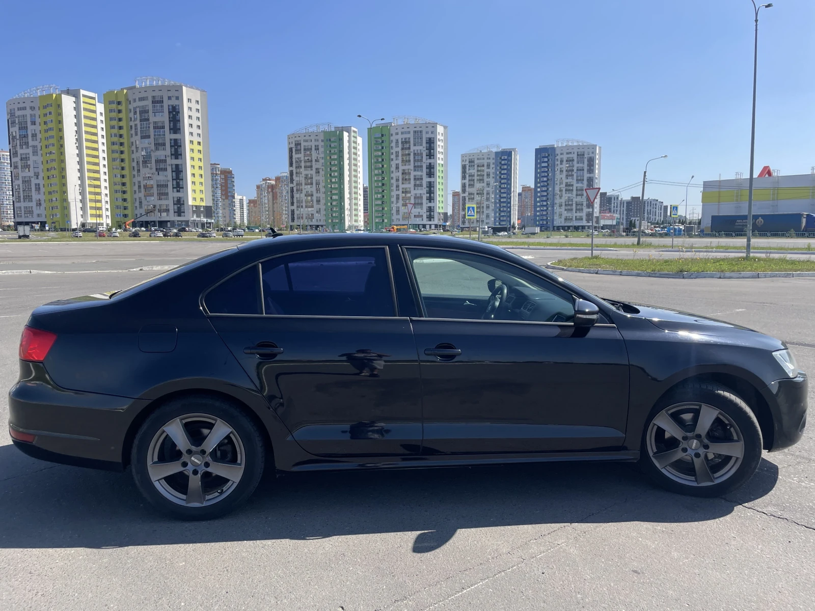 Volkswagen Jetta, 2011г, передний привод, механика