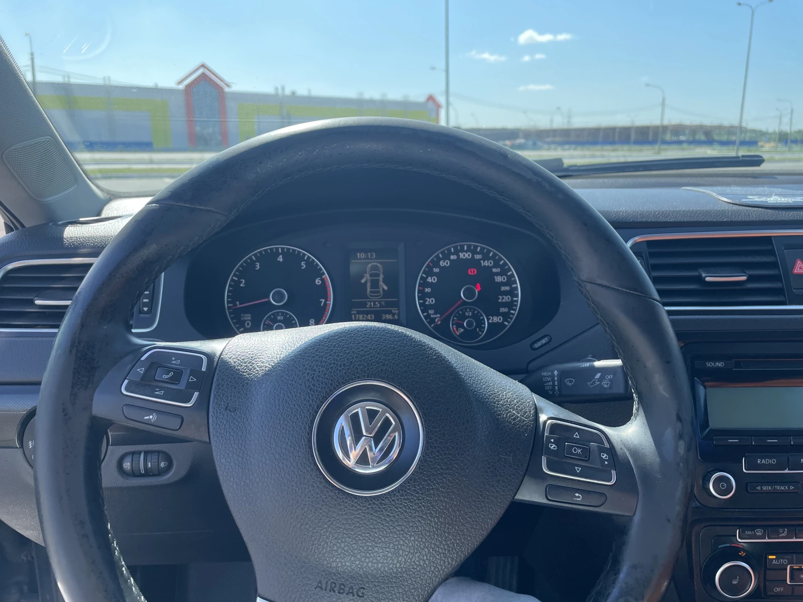 Volkswagen Jetta, 2011г, передний привод, механика