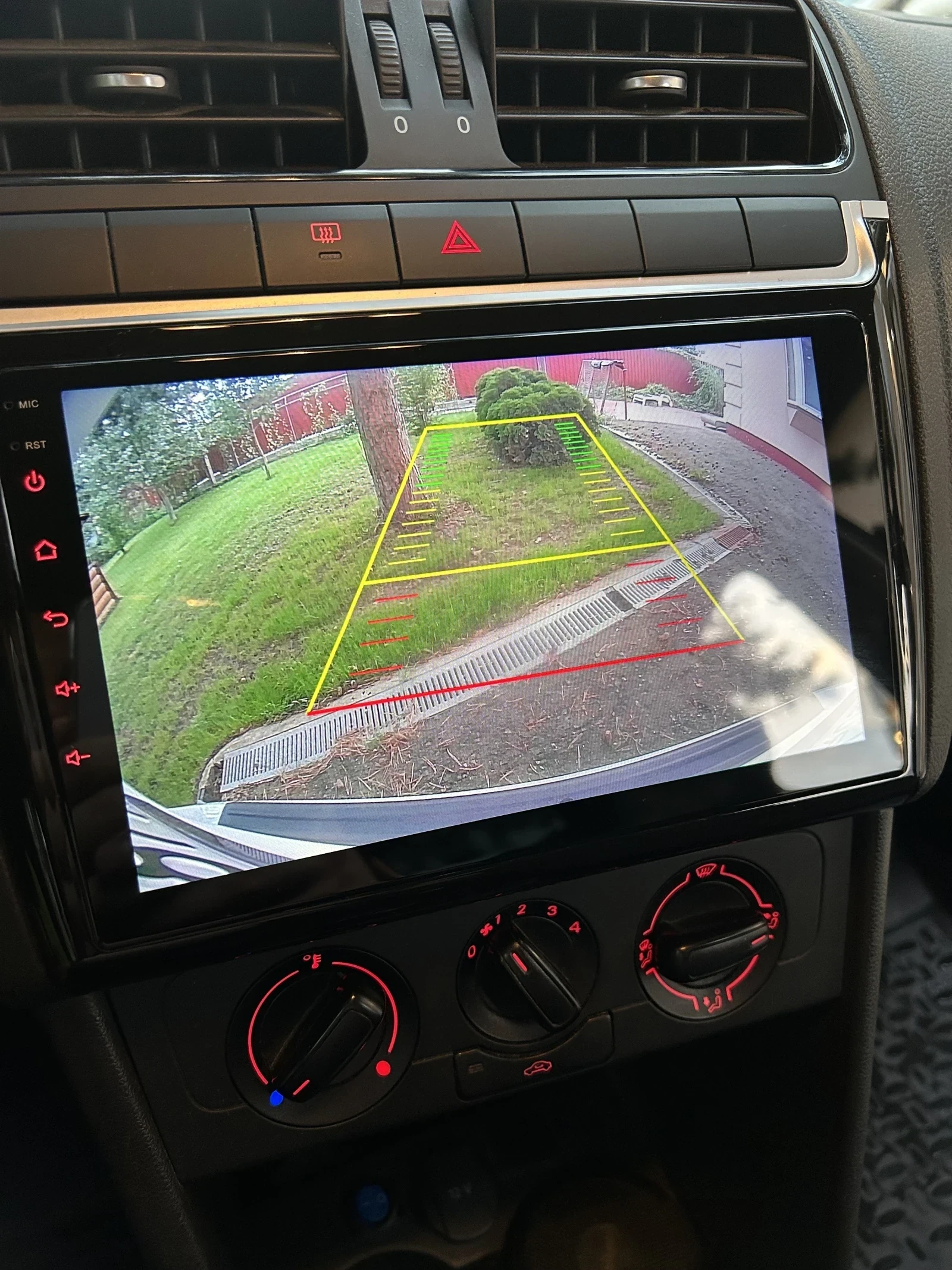 Volkswagen Polo, 2019г, передний привод, механика