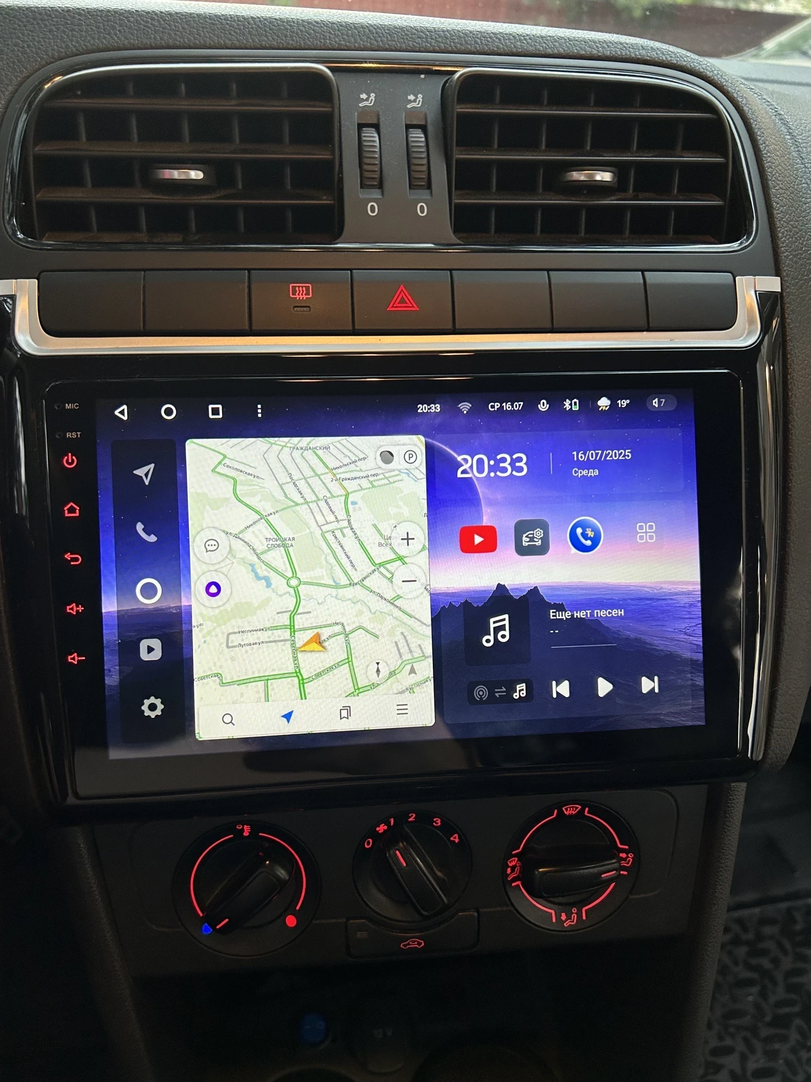 Volkswagen Polo, 2019г, передний привод, механика