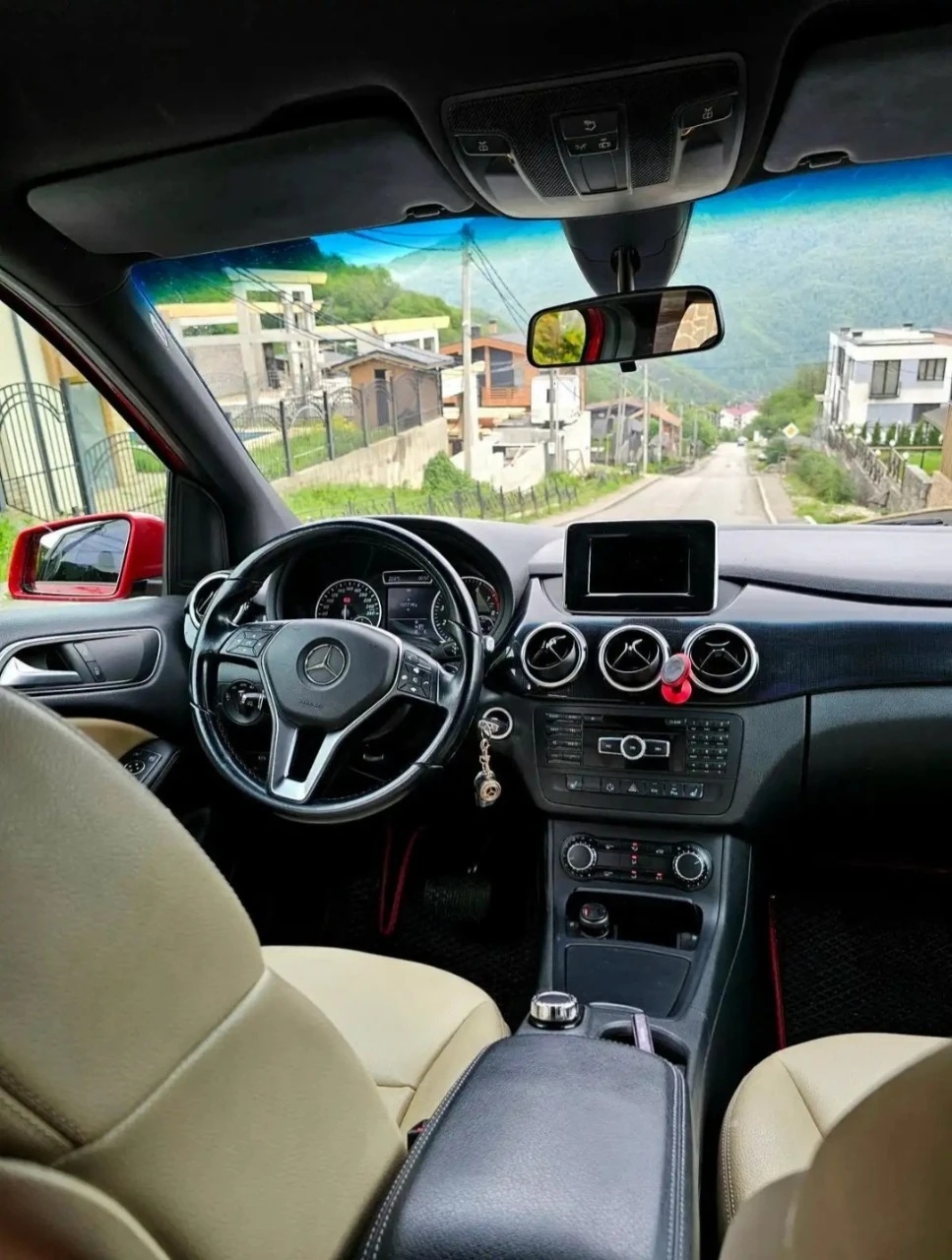 Mercedes-Benz B-Класс, 2014г, передний привод, робот