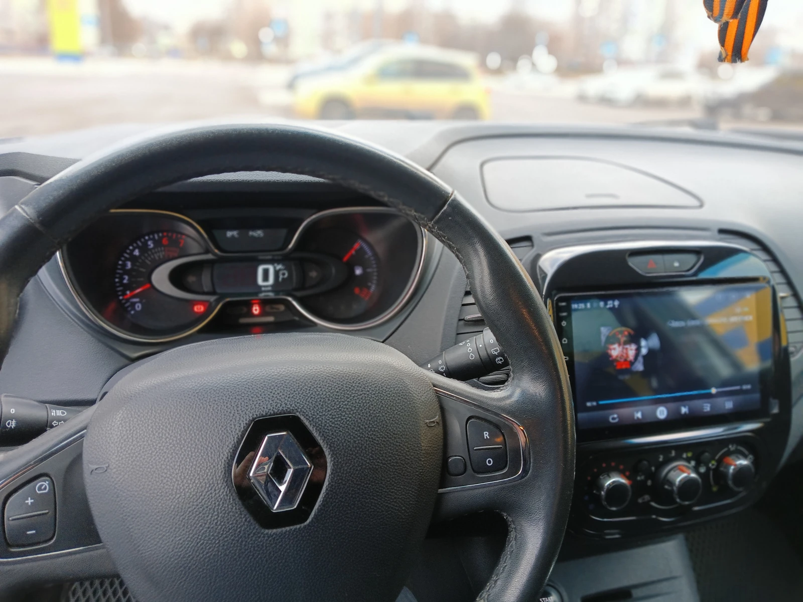 Renault Kaptur, 2017г., передний привод, вариатор