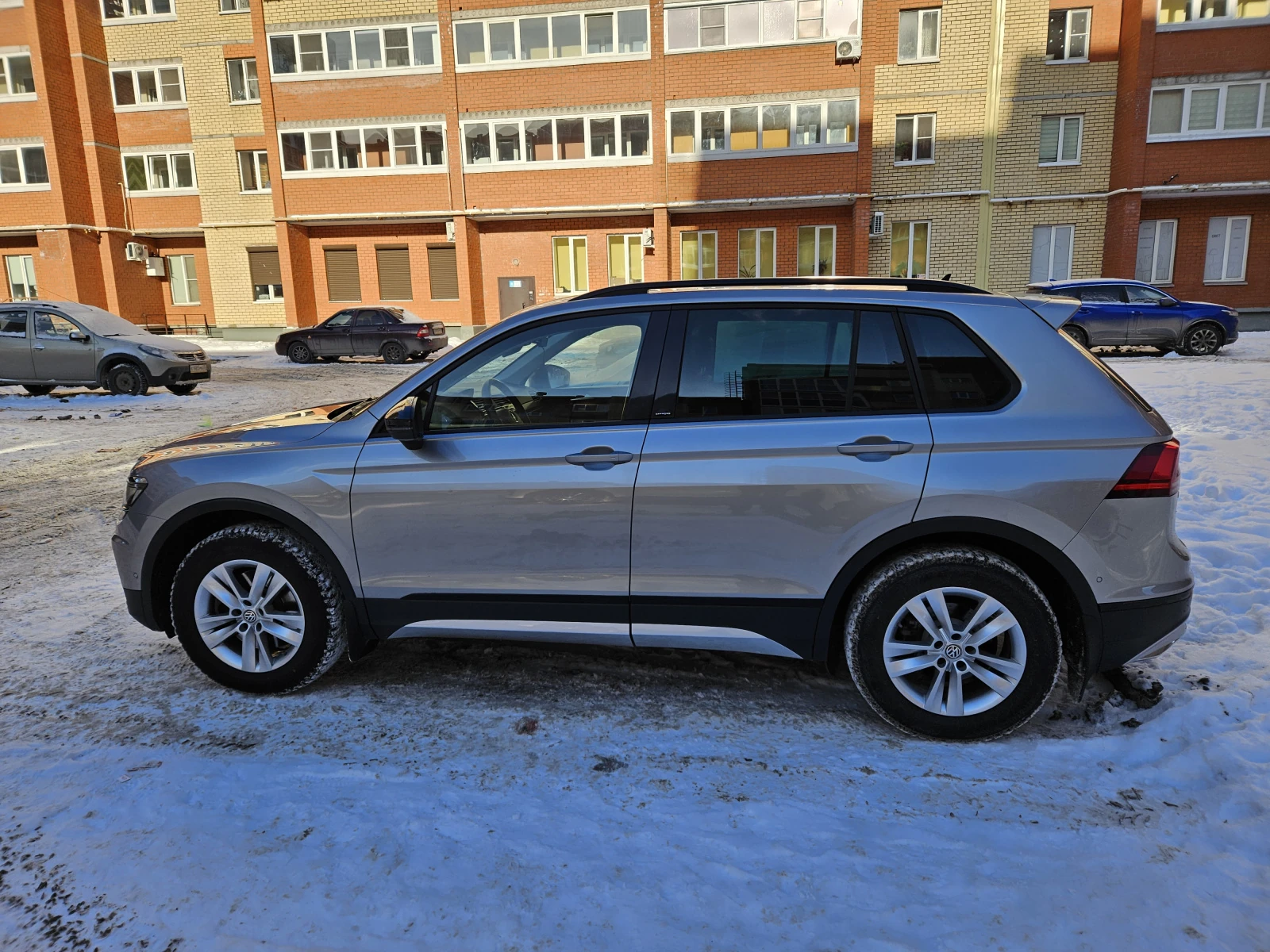 Volkswagen Tiguan, 2019г, полный привод, робот
