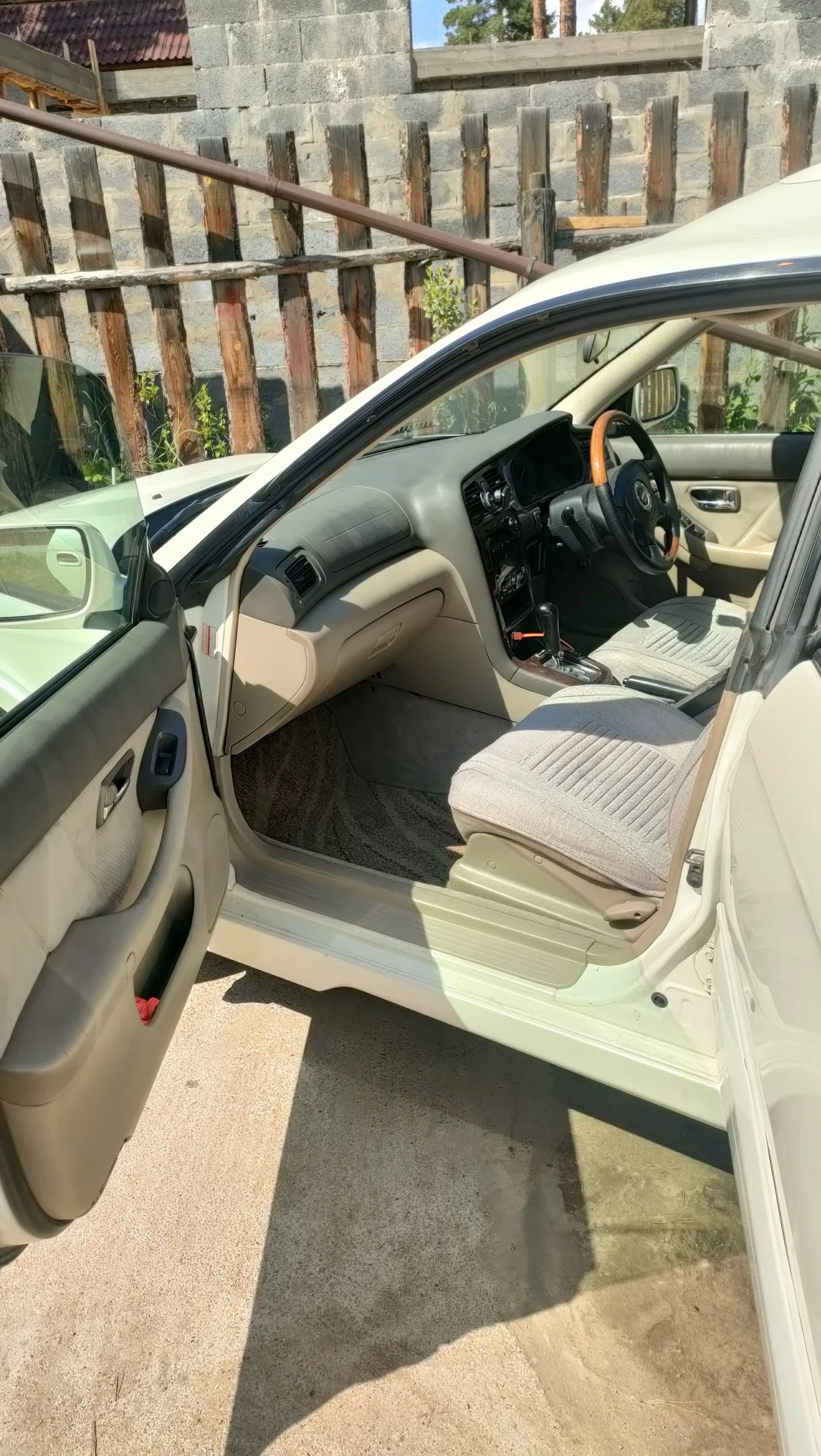 Subaru Legacy Lancaster, 2000г, полный привод, автомат