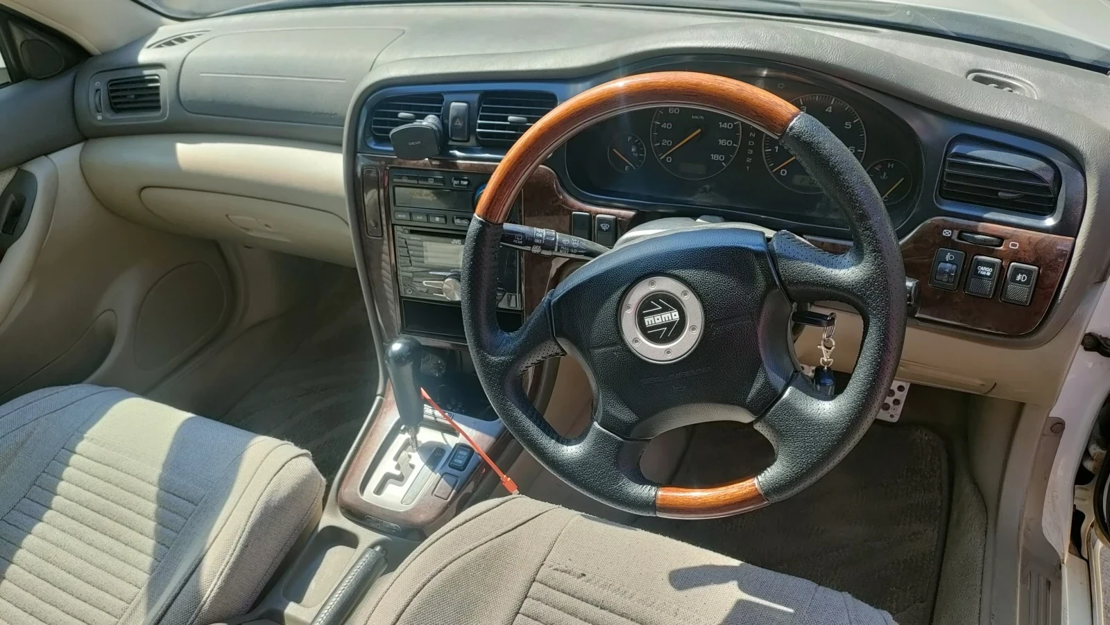 Subaru Legacy Lancaster, 2000г, полный привод, автомат