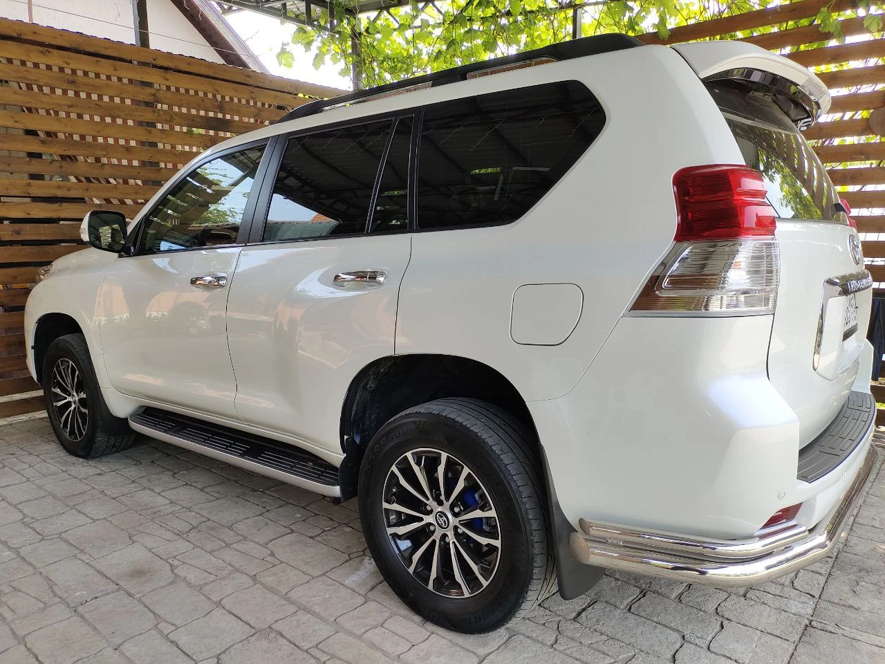 Toyota Land Cruiser Prado, 2013г, полный привод, автомат