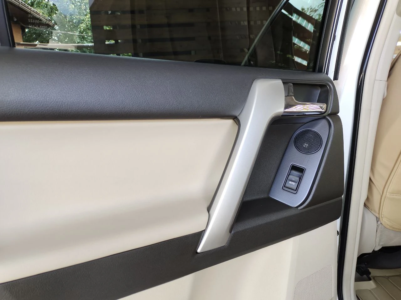 Toyota Land Cruiser Prado, 2013г, полный привод, автомат