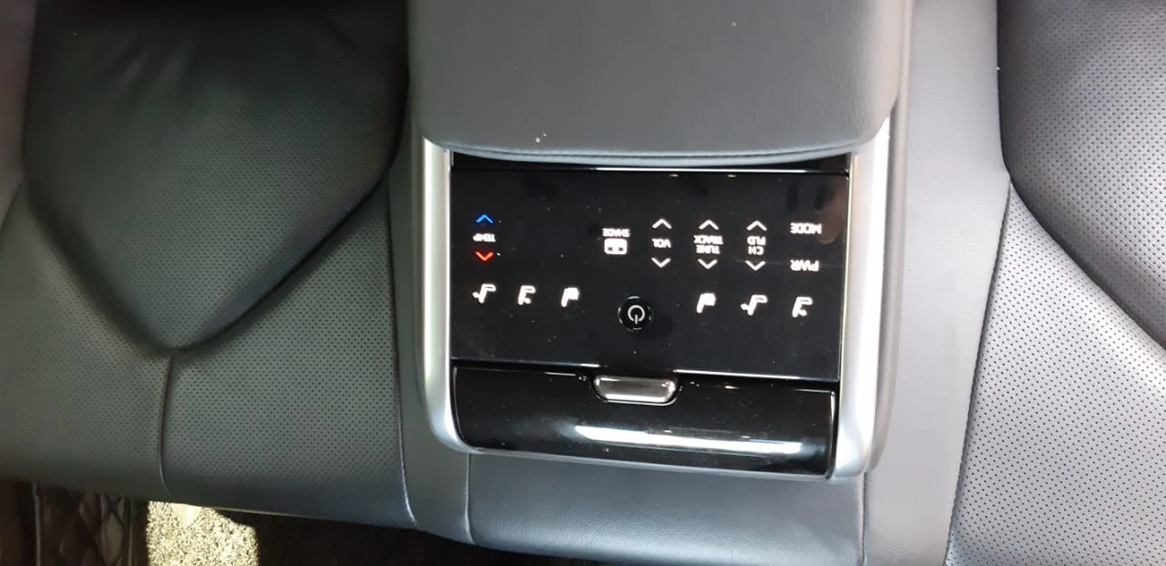 Toyota Camry, 2019г, передний привод, автомат