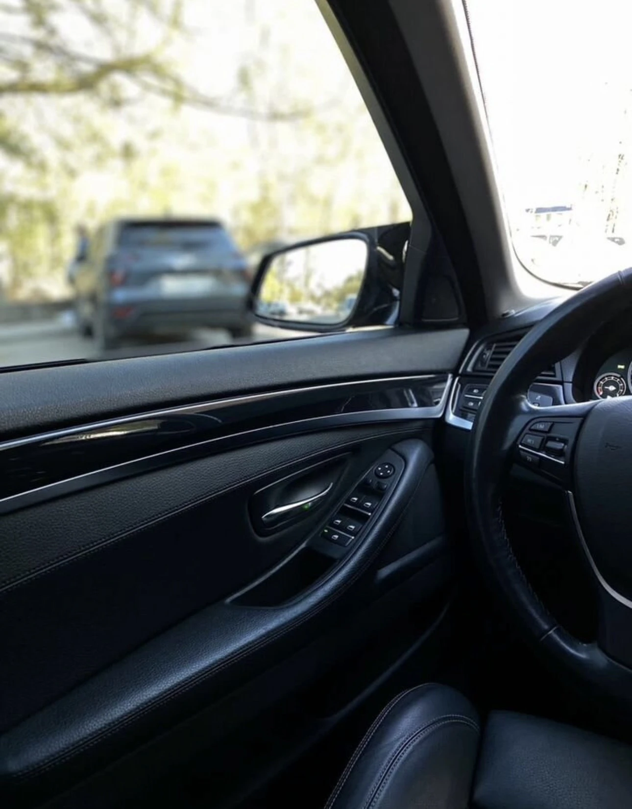 BMW 5 серии, 2015г, задний привод, автомат