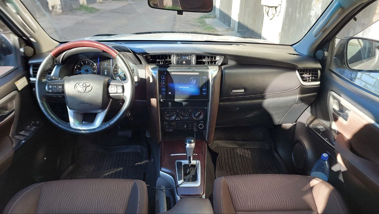Toyota Fortuner, 2019г, полный привод, автомат