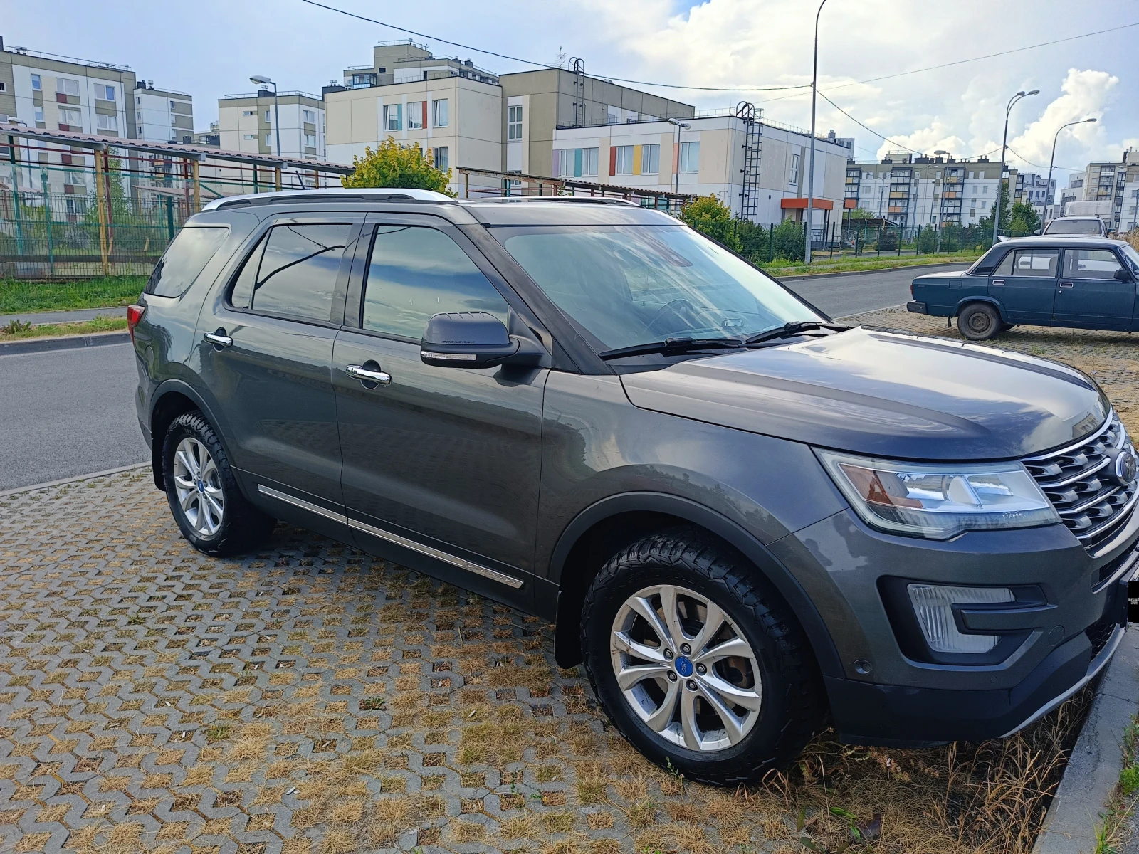 Ford Explorer, 2017г, полный привод, автомат