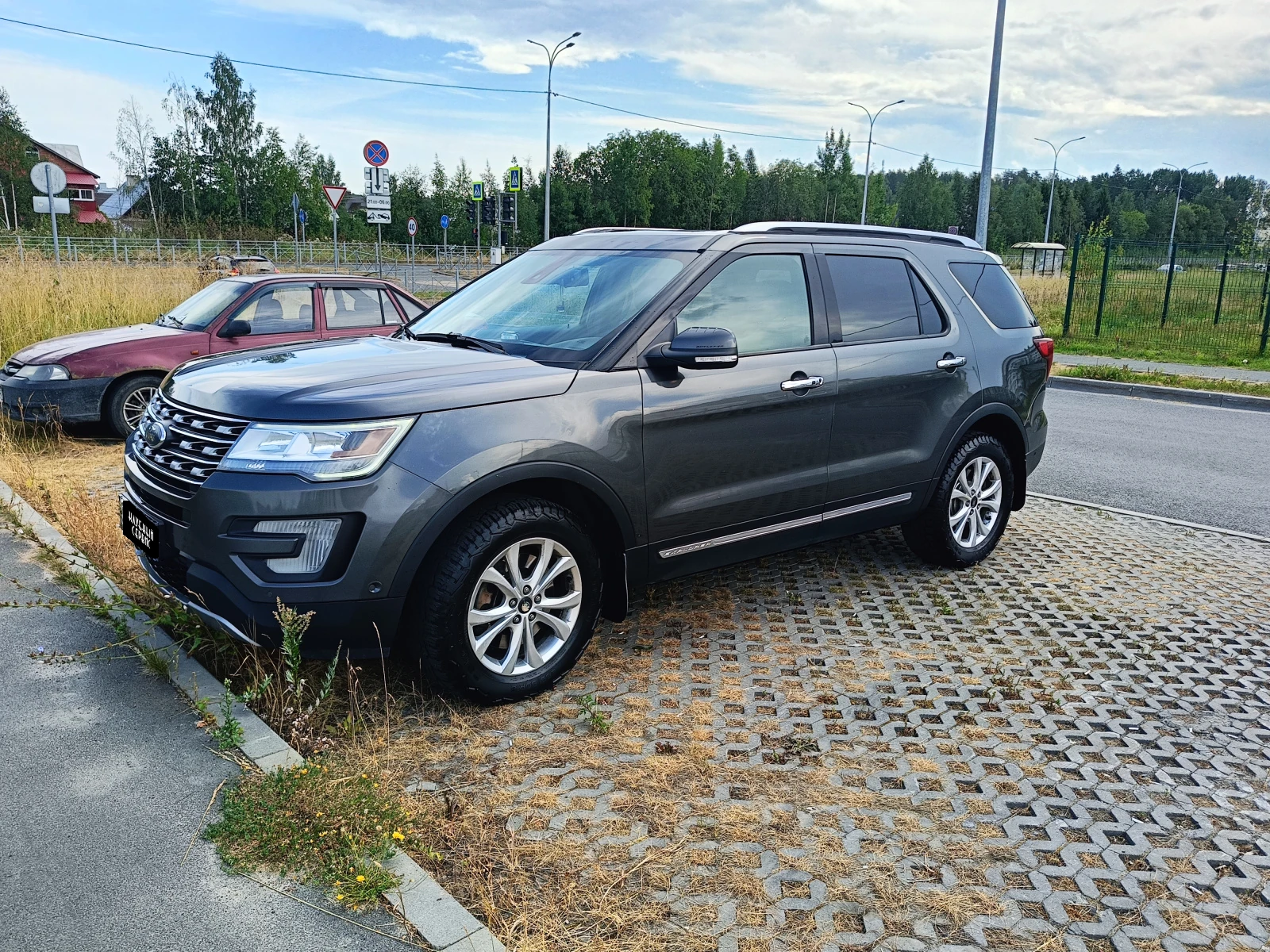 Ford Explorer, 2017г, полный привод, автомат